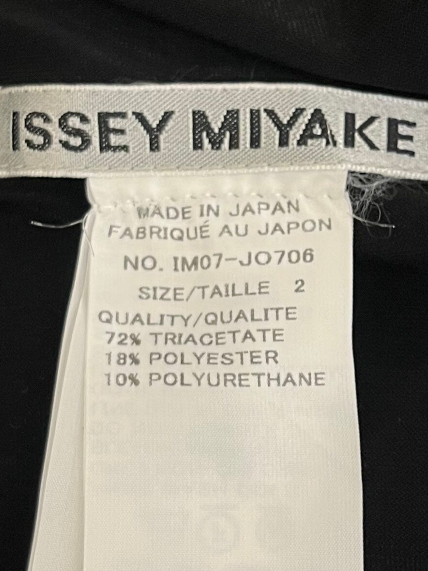 Issey Miyake 2020 Black Triacetate Blend Long Sleeve Cardigan