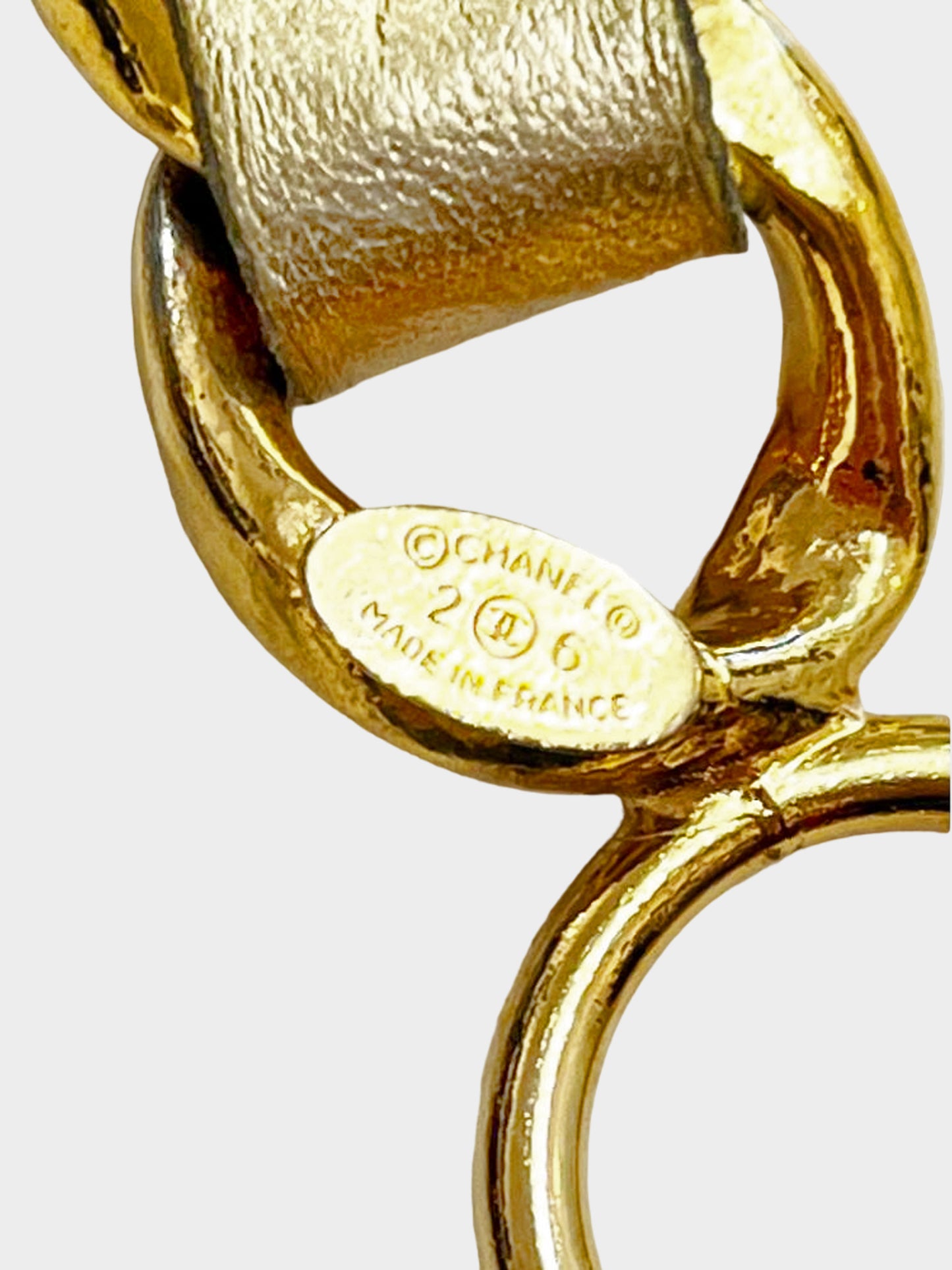 Chanel 1980s Gold Leather-Threaded Large Chain Link Bracelet