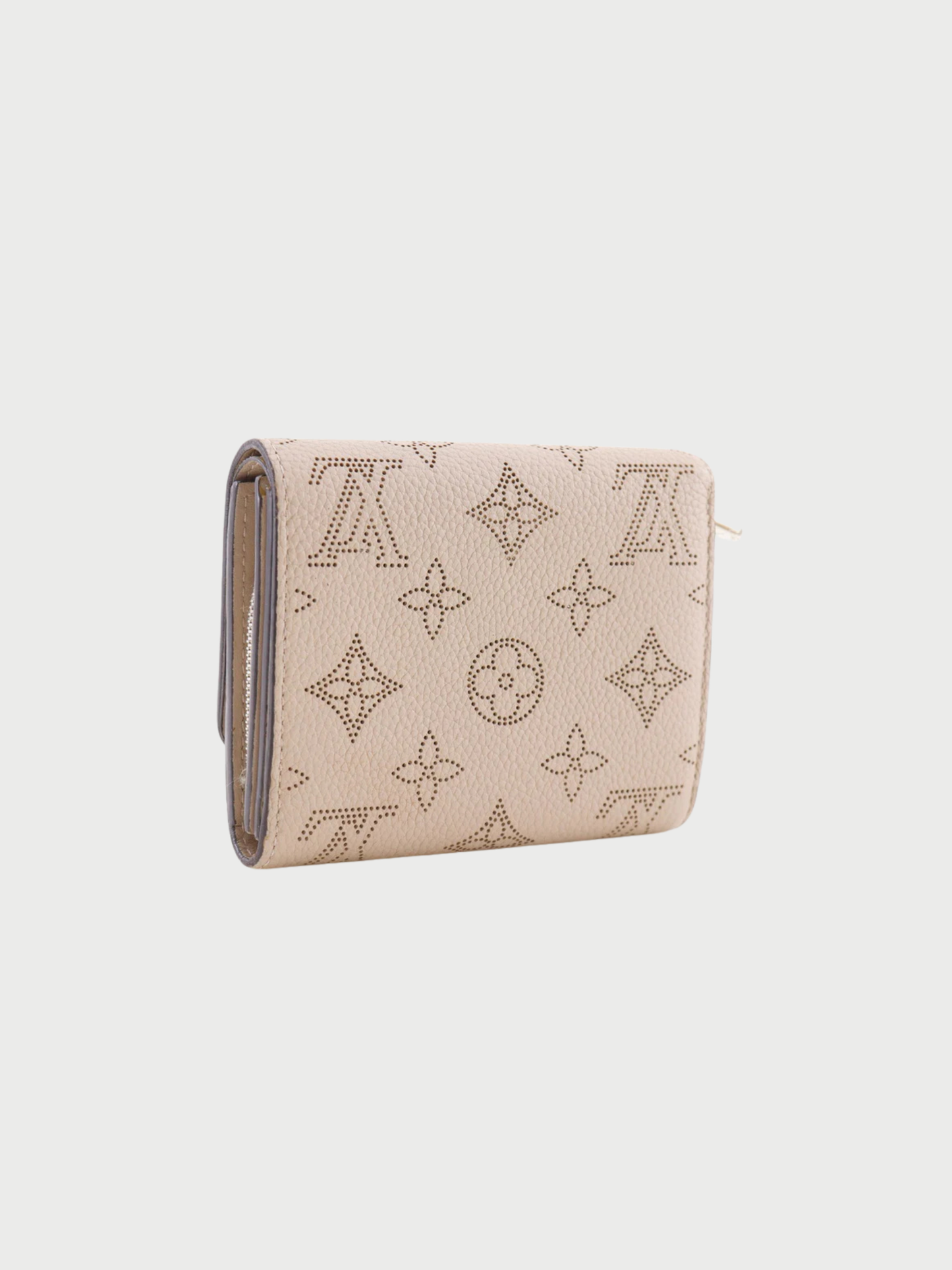 Louis Vuitton 2018 Grey Mahina Leather Iris Compact Wallet