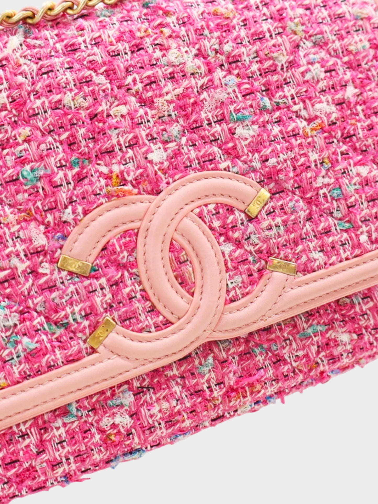 Chanel Mid 2019 Pink Tweed CC Filigree Medium Flap Bag