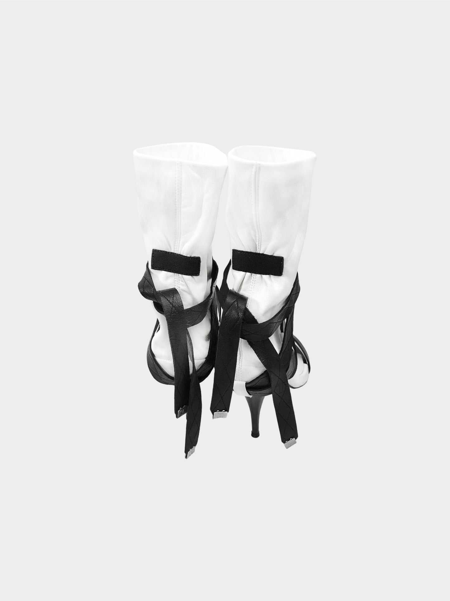 Chanel SS 2006 Black and White Colorblock Leather Heels