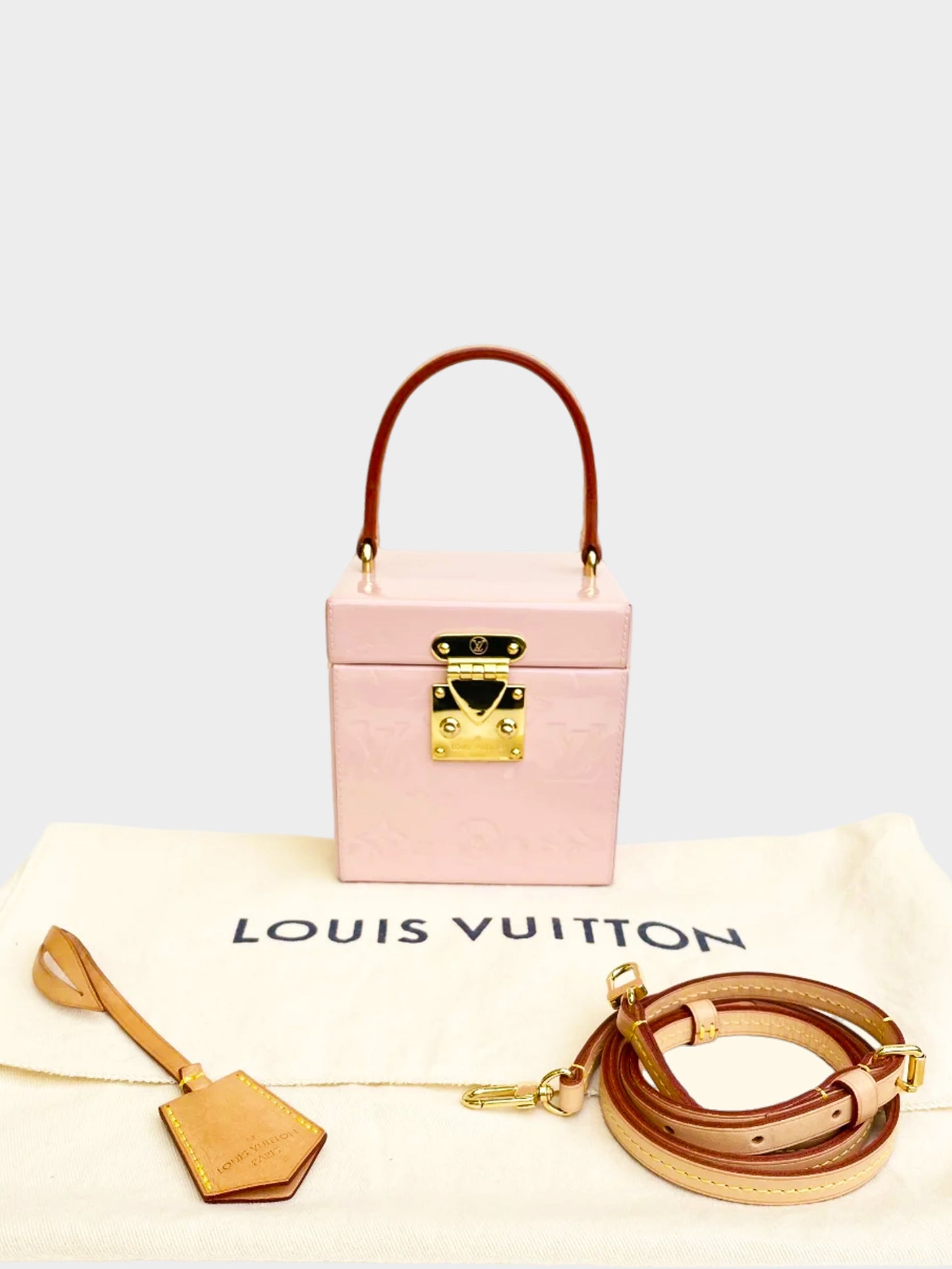 Louis Vuitton 2019 Light Pink Bleecker Box Bag