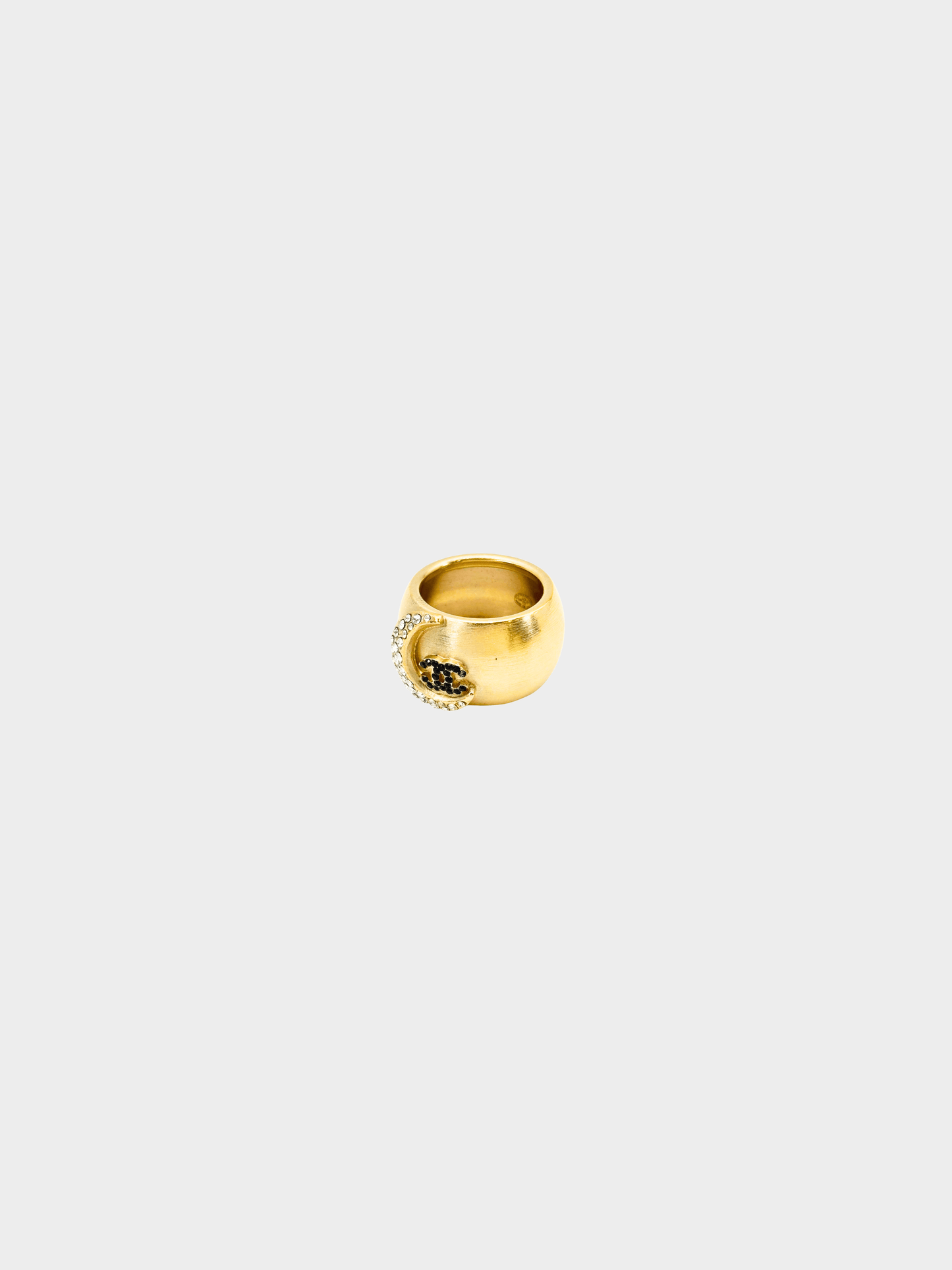 Chanel 2000s Coco Mark Heart Gold Metal Black Rhinestone Crescent Ring