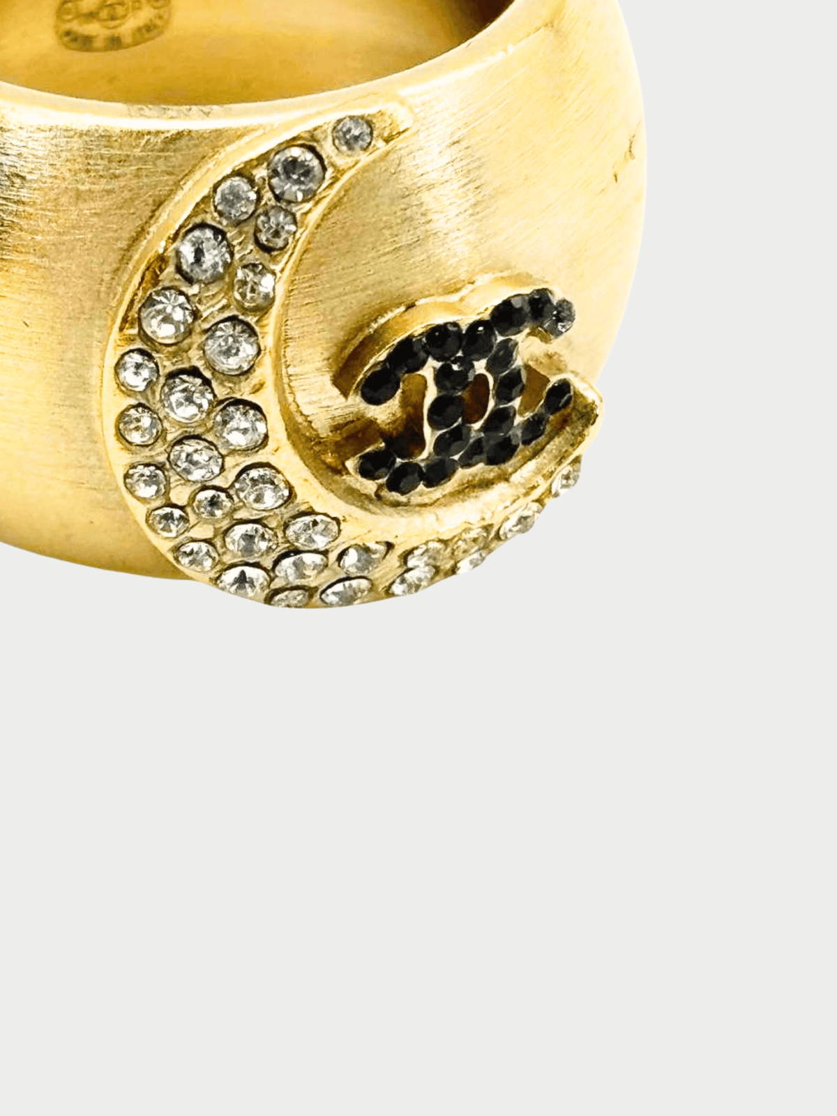 Chanel 2000s Coco Mark Heart Gold Metal Black Rhinestone Crescent Ring