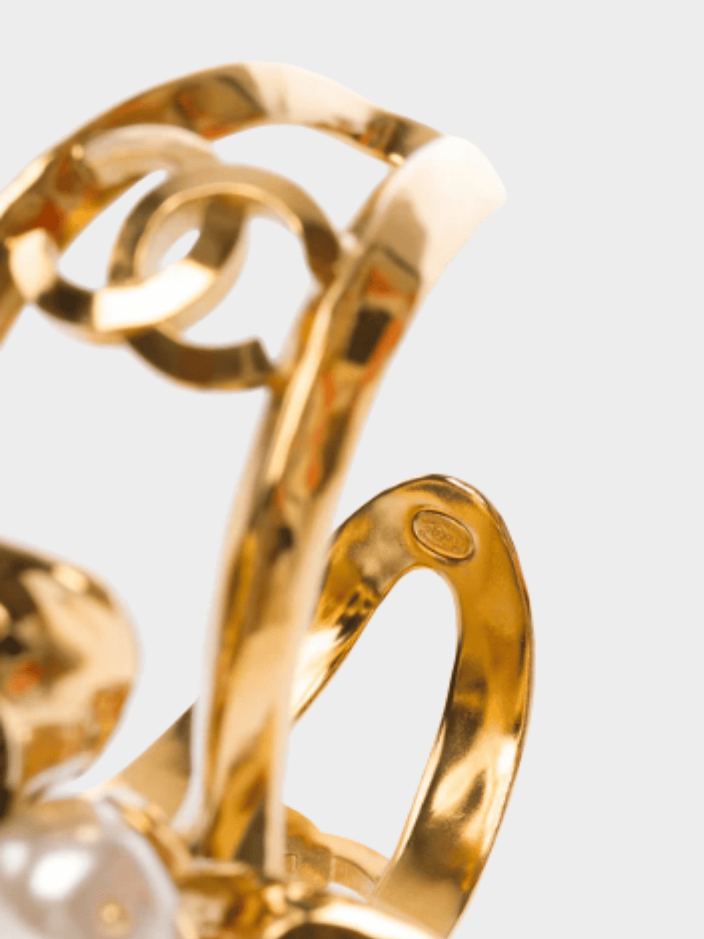 Chanel Cruise 2023 Gold Strass, Pearl, Resin and Enamel CC Ring