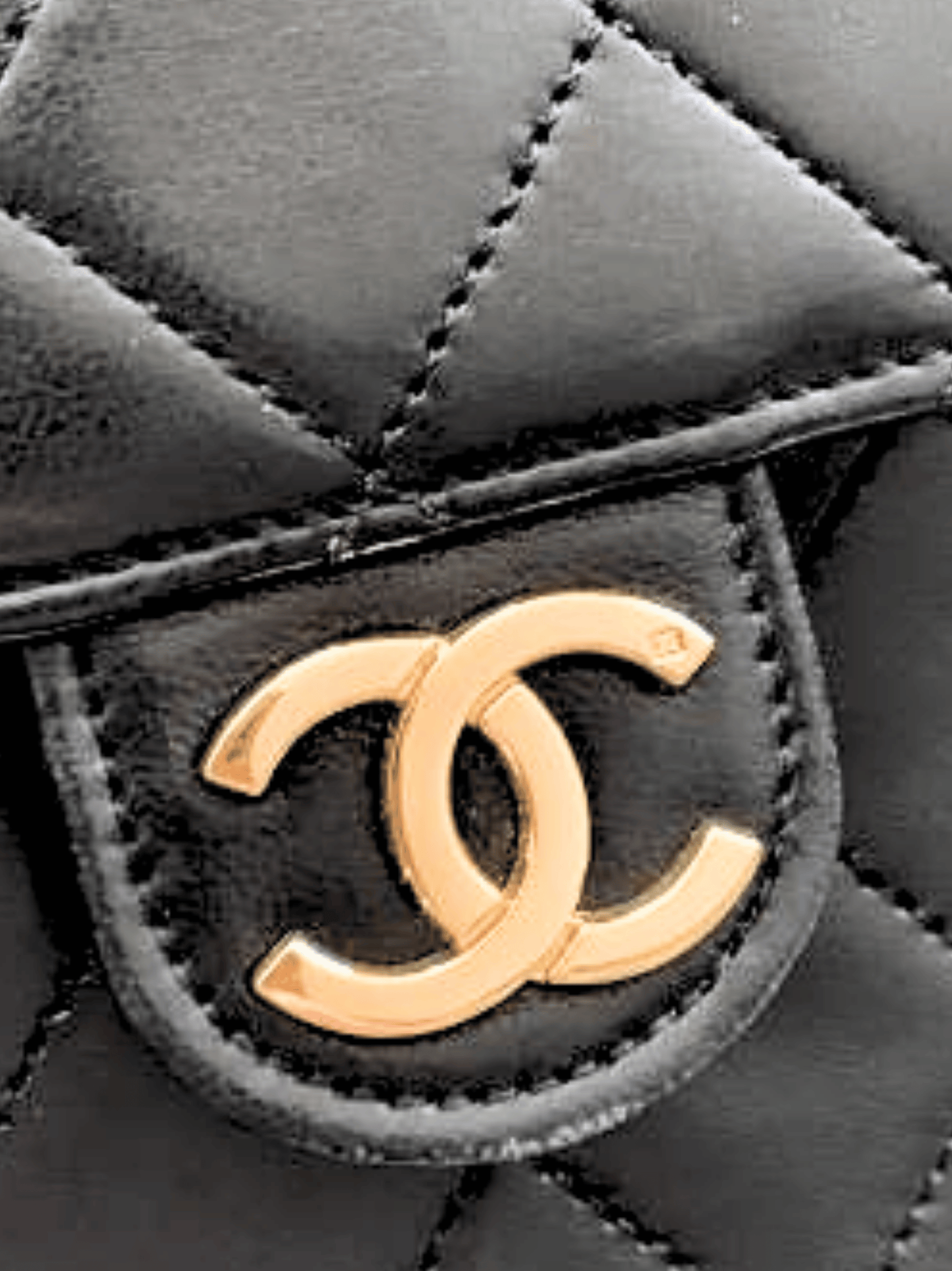 Chanel 1990s Black Single Flap Small Lambskin Leather Chain Shoulder Bag