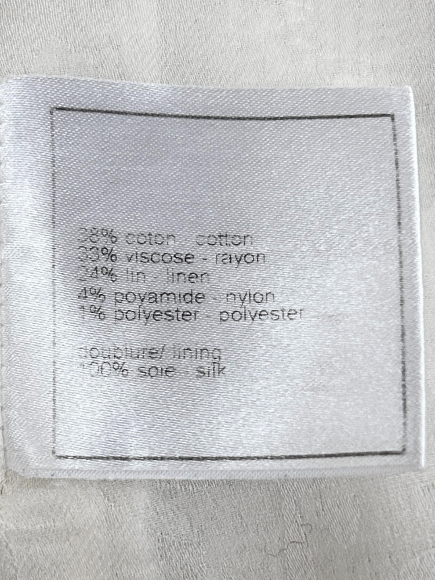 Chanel 2009 White Tweed Jacket with Silver Thread