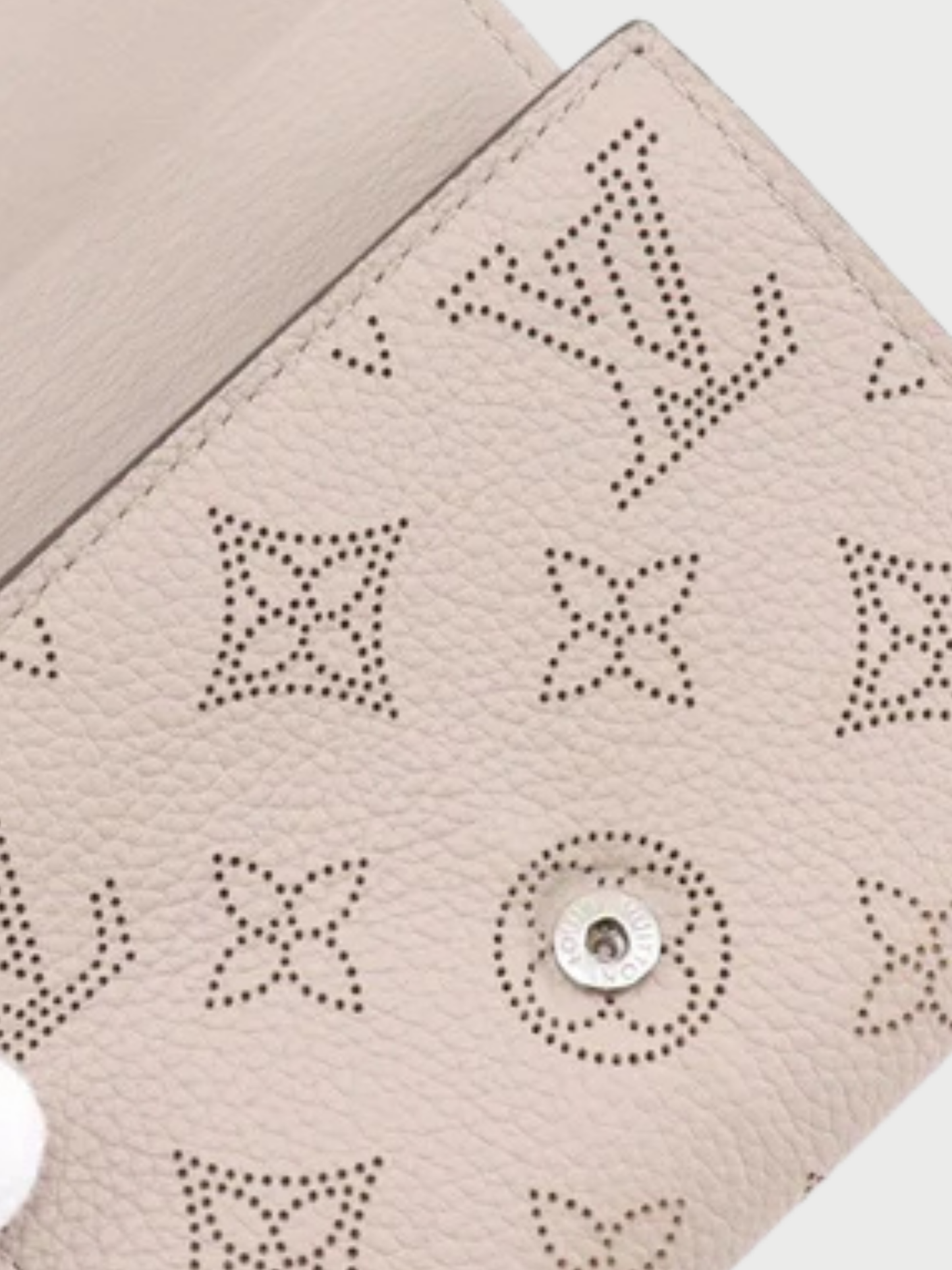 Louis Vuitton 2018 Grey Mahina Leather Iris Compact Wallet