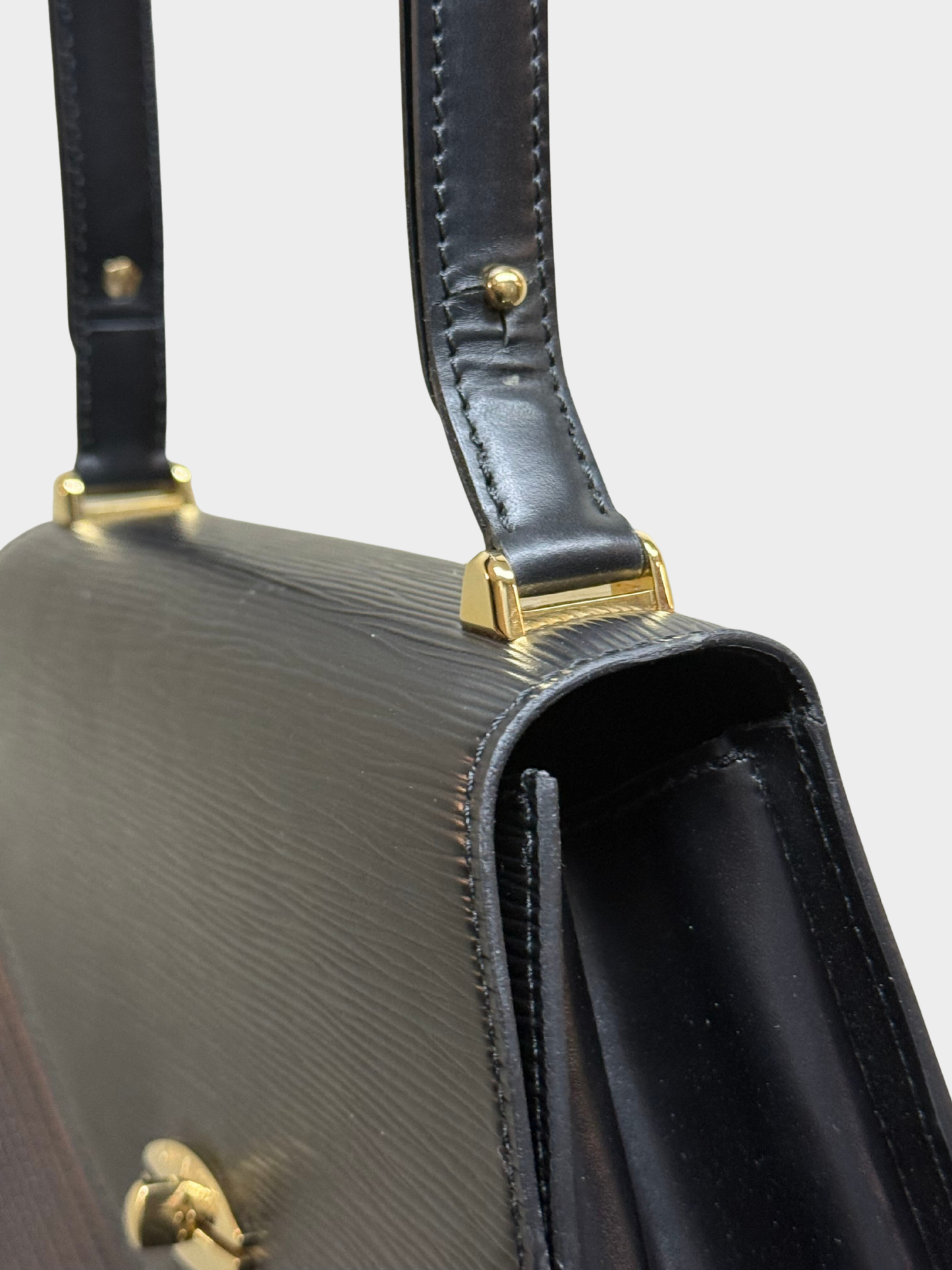 Louis Vuitton 1990s Noir Epi Leather Tilsitt Shoulder Bag