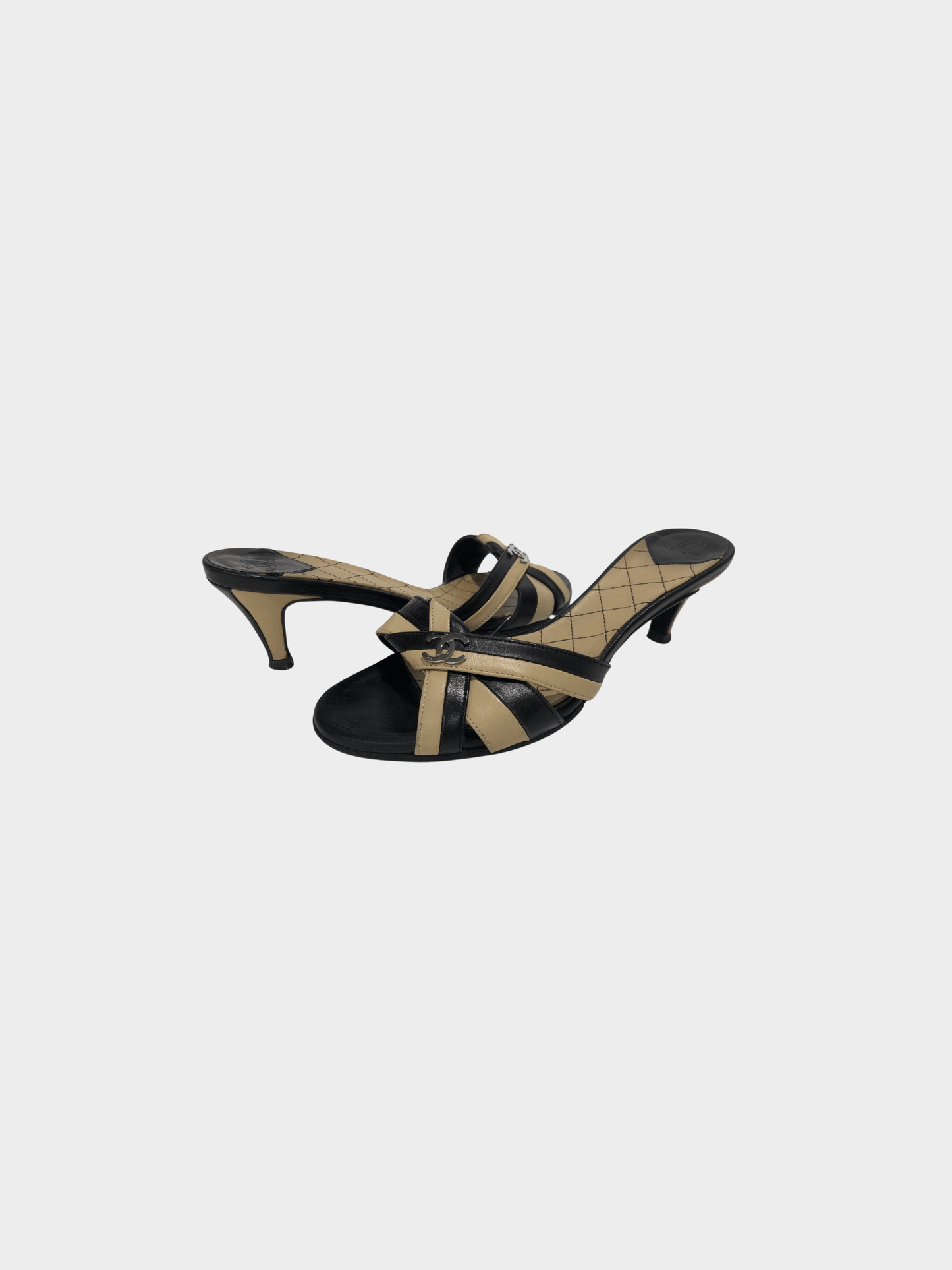 Chanel 2000s Black and Beige Leather Open Toe CC Kitten Heel Sandals