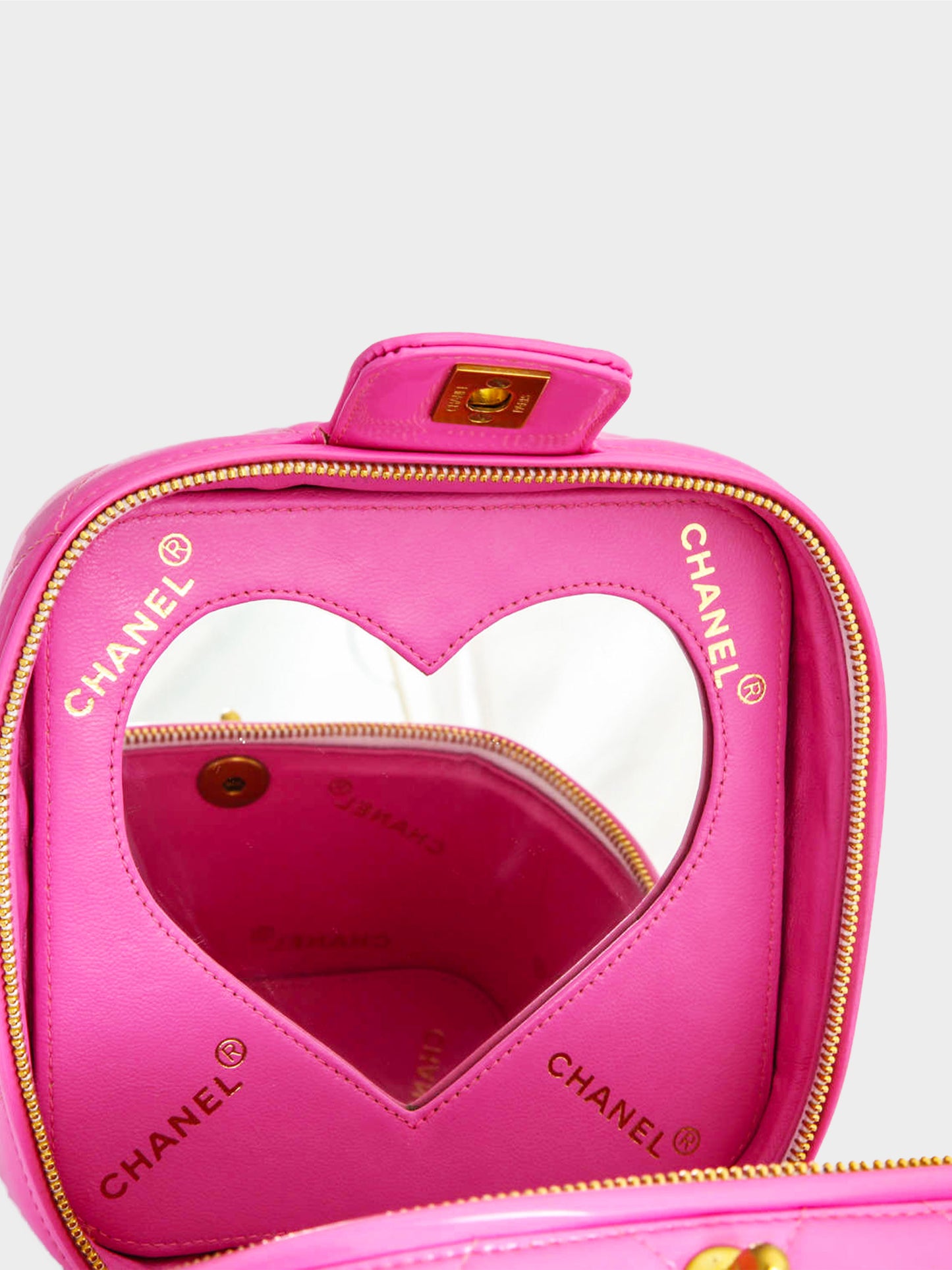 Chanel SS 1995 Rare Pink Heart Vanity Case