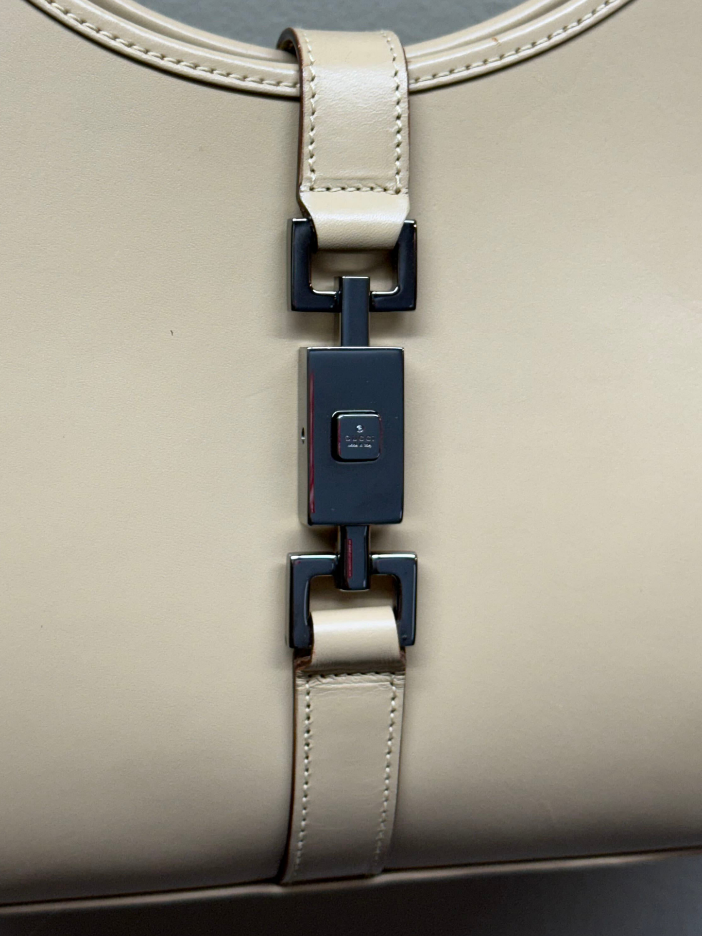Gucci 2000s Beige Calfskin Jackie O Hobo Bag