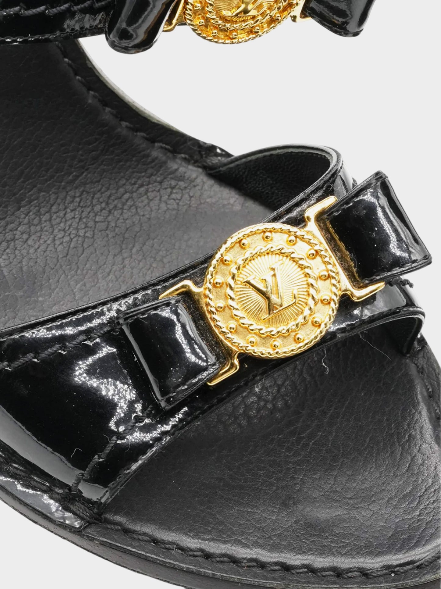 Louis Vuitton SS 2006 Runway Black Croc Patent Leather Heeled Mules