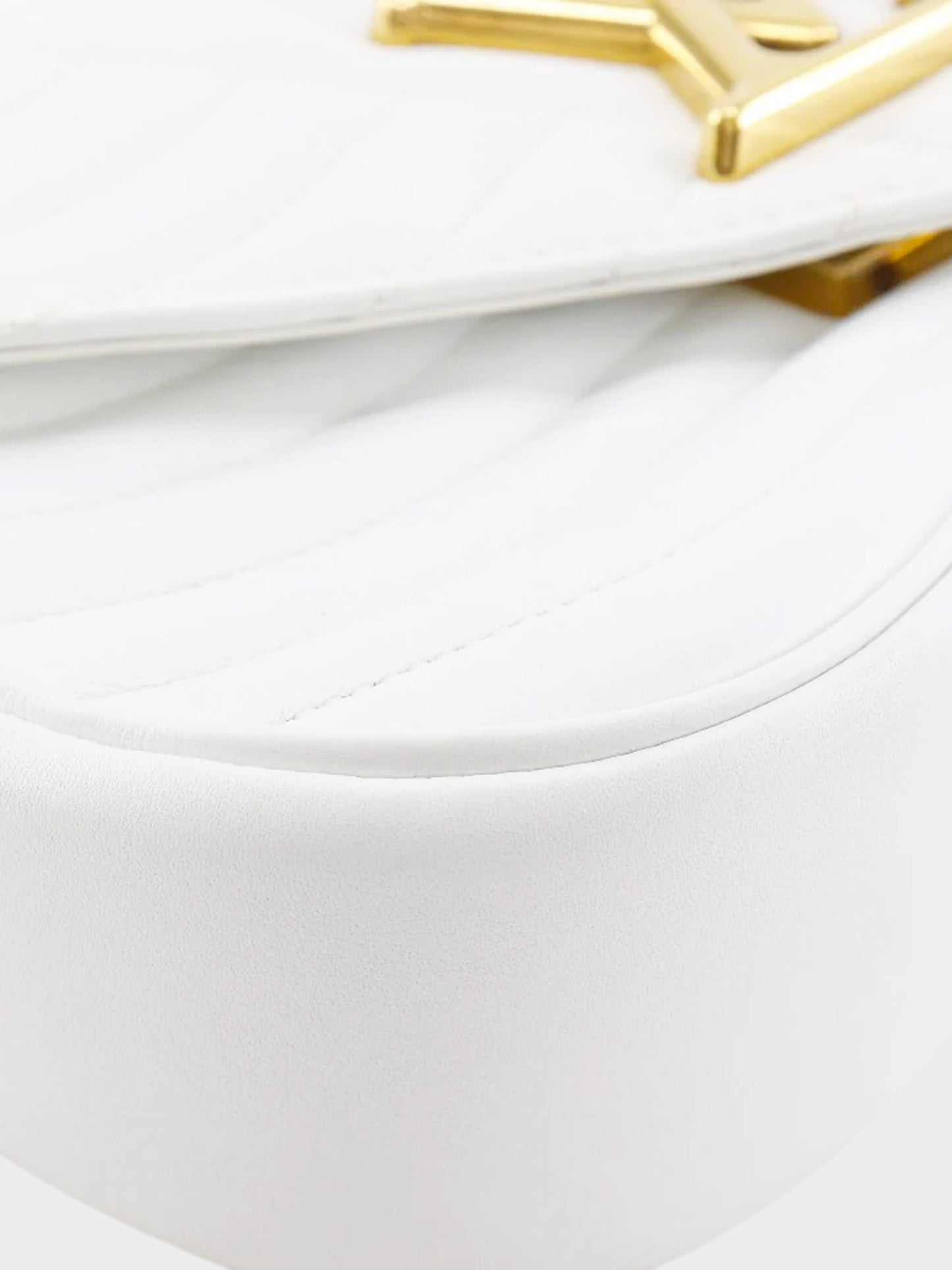 Louis Vuitton 2018 White Calfskin New Wave MM Shoulder Bag