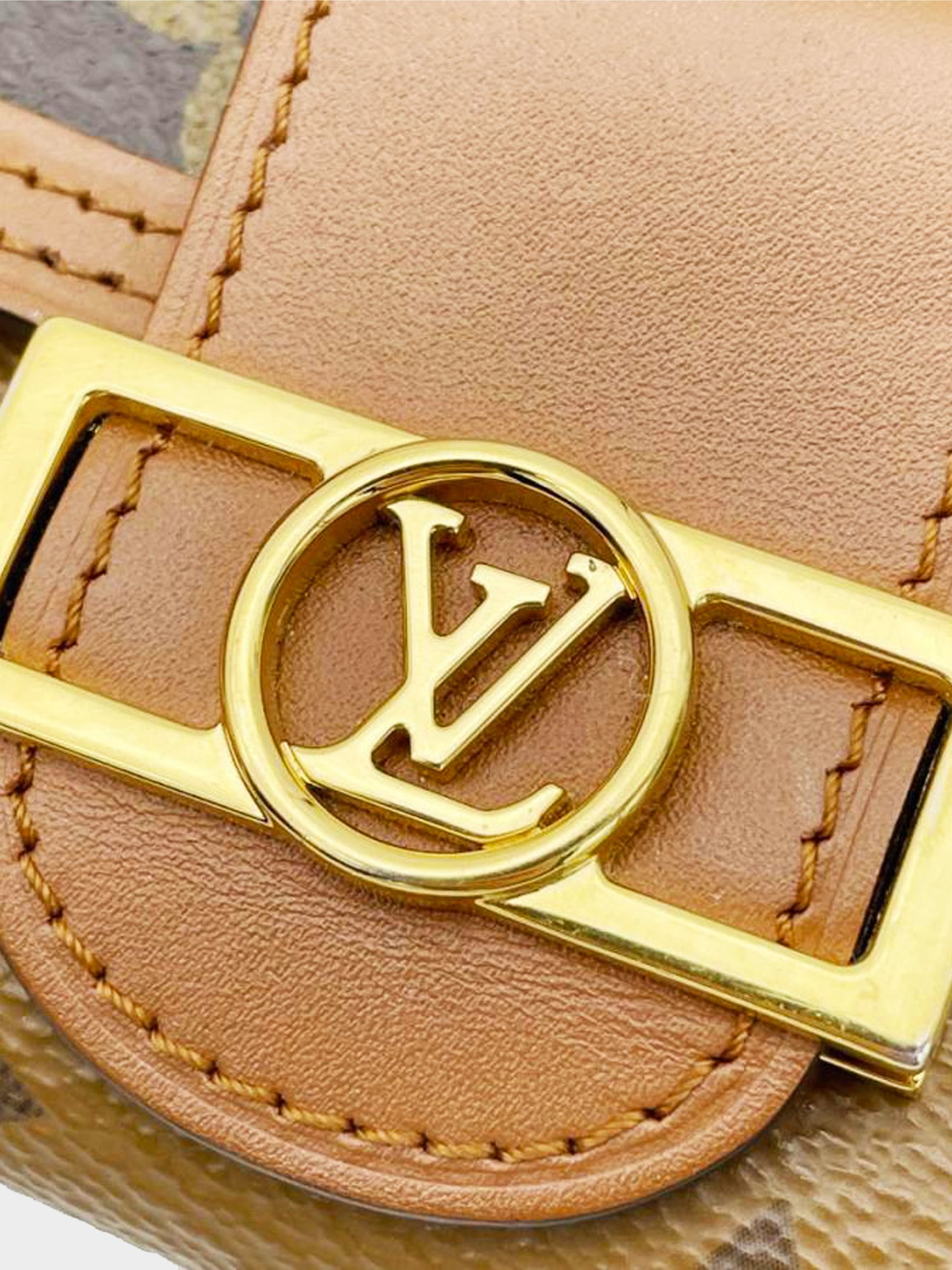 Louis Vuitton Late 2010s Portefeuille Dauphine Wallet