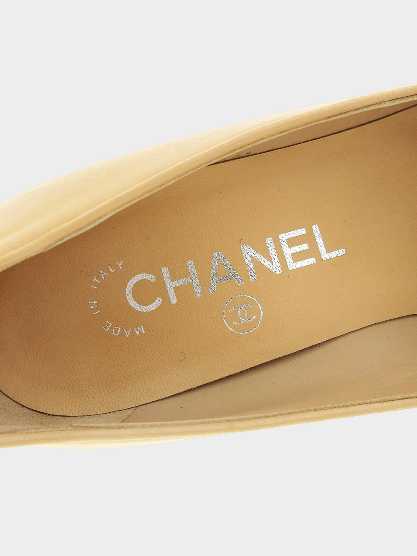 Chanel 2015 Black and Beige Lambskin Cap Toe Bow Pumps