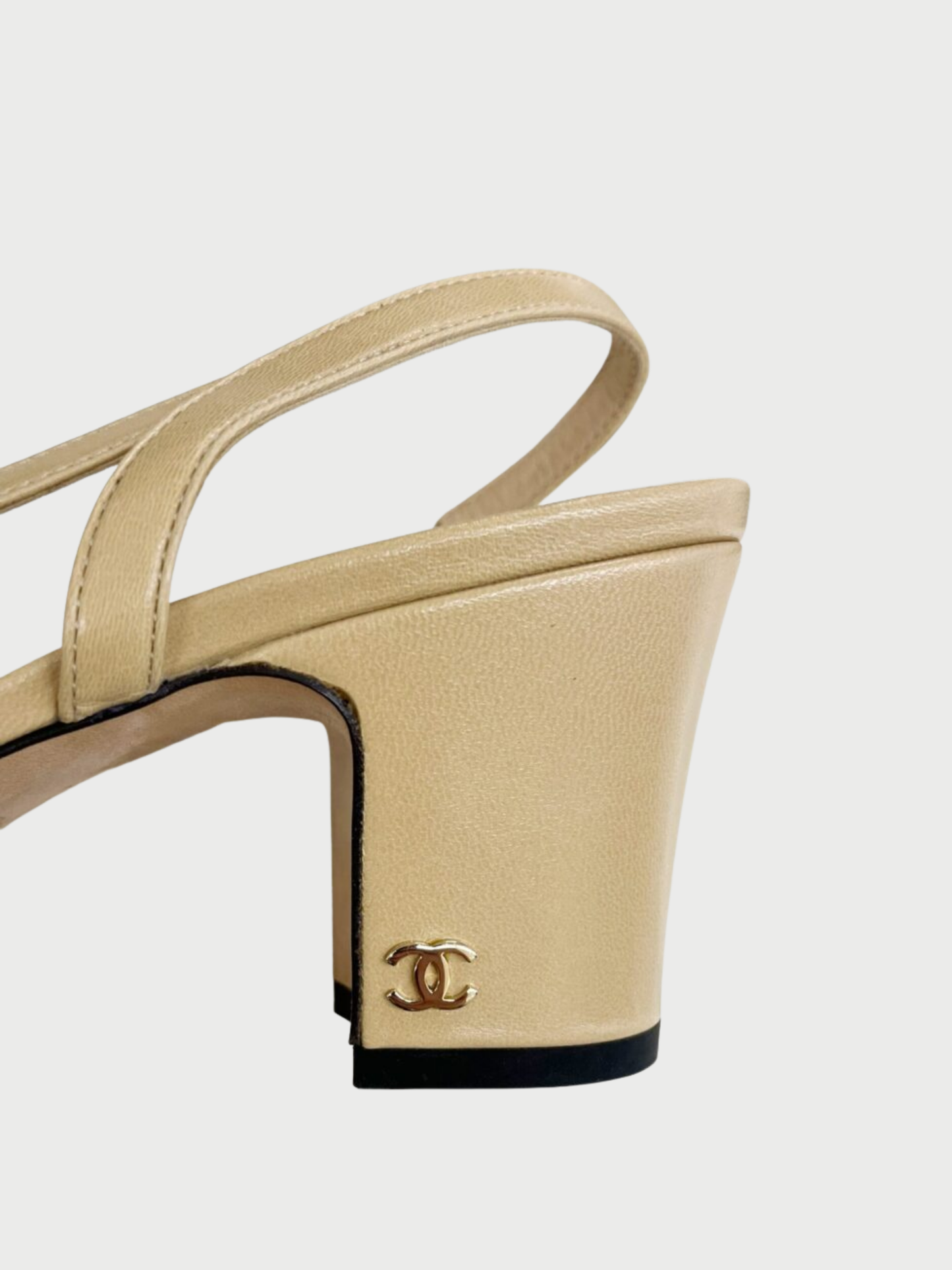 Chanel 2015 Beige Goatskin Leather Black Grosgrain Slingback Heels