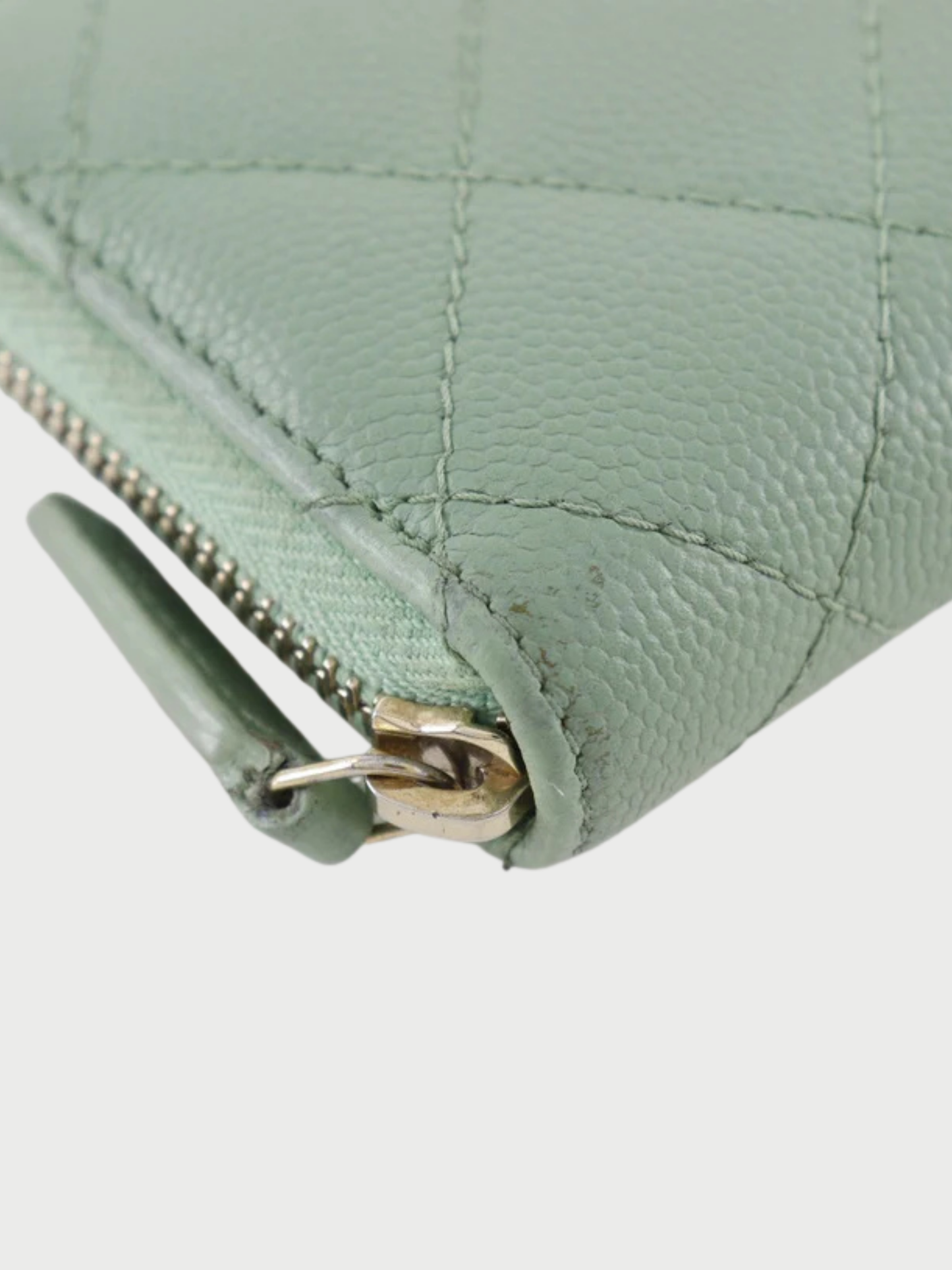 Chanel 2020s Gold Caviar Leather Matelassé Zip Coin Case