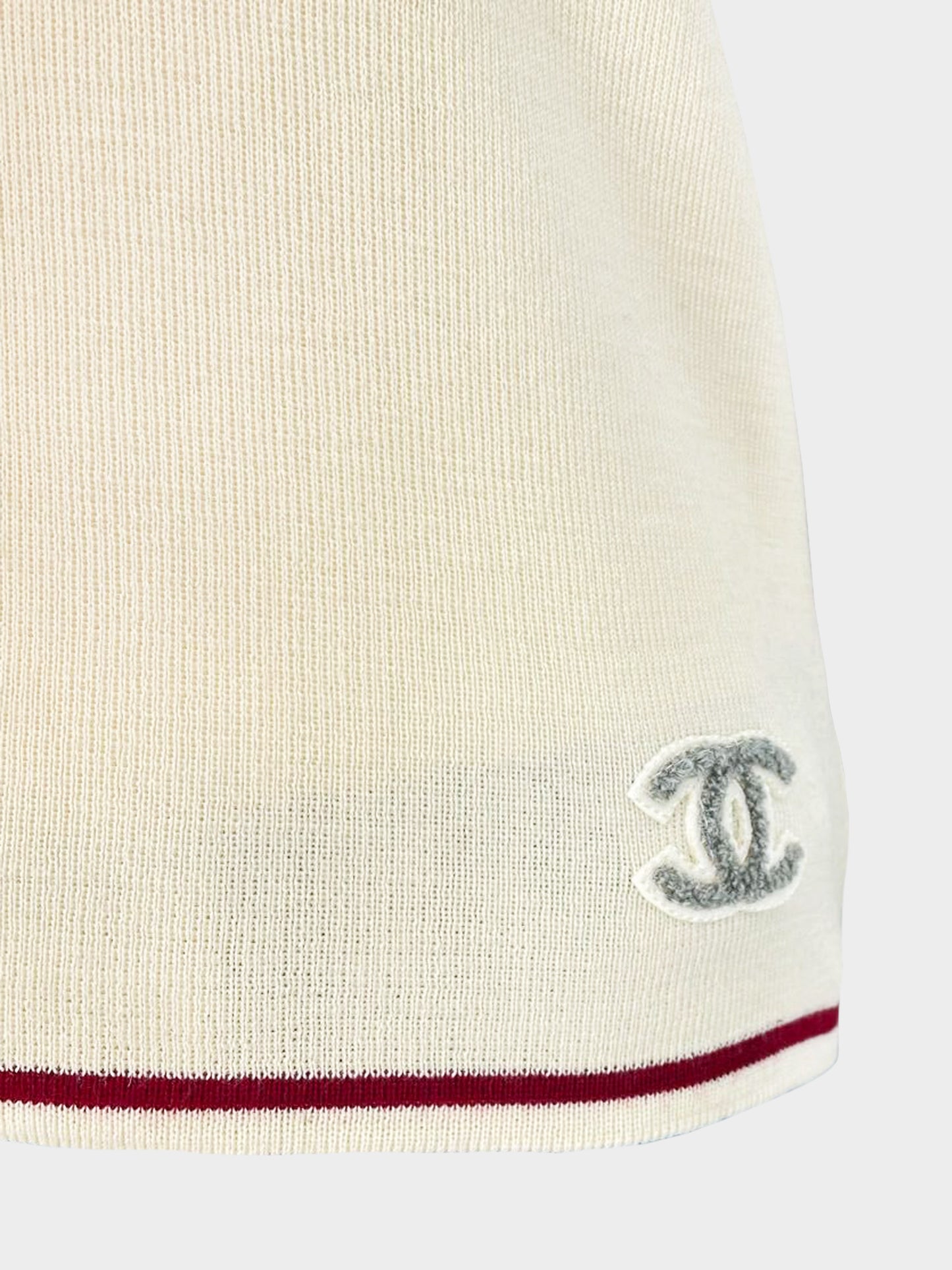 Chanel FW 2001 Grey and Beige Wool Pull-over Knit Sweater