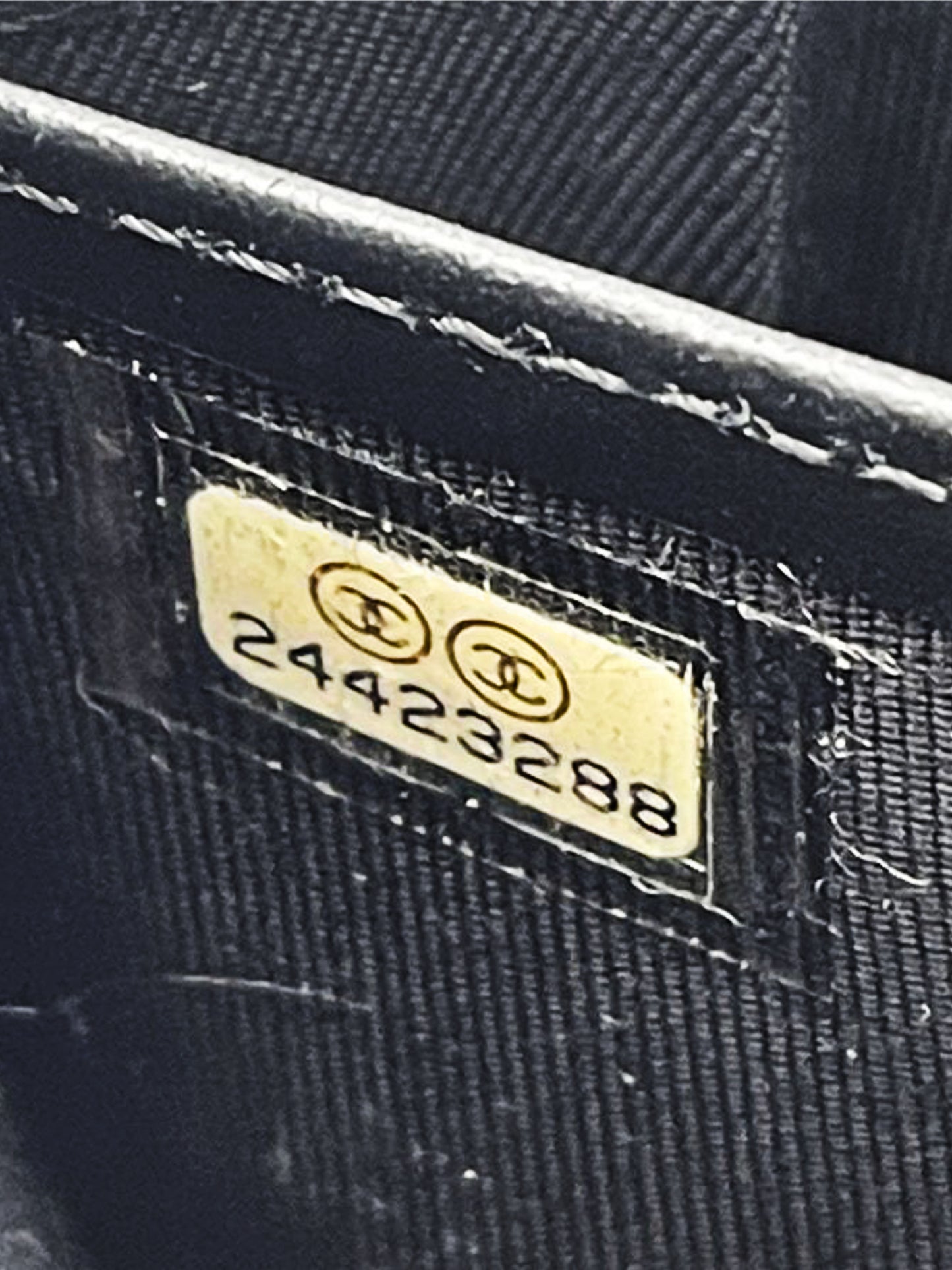 Chanel 2017-2018 Black Gusset Zip Around Clutch Wallet