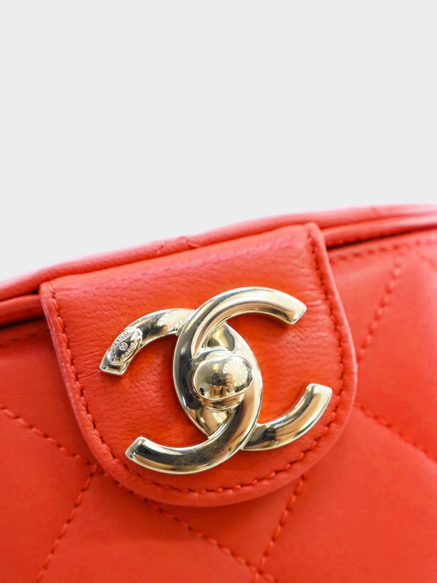 Chanel 2020 Coral Lambskin Chain Vanity Bag