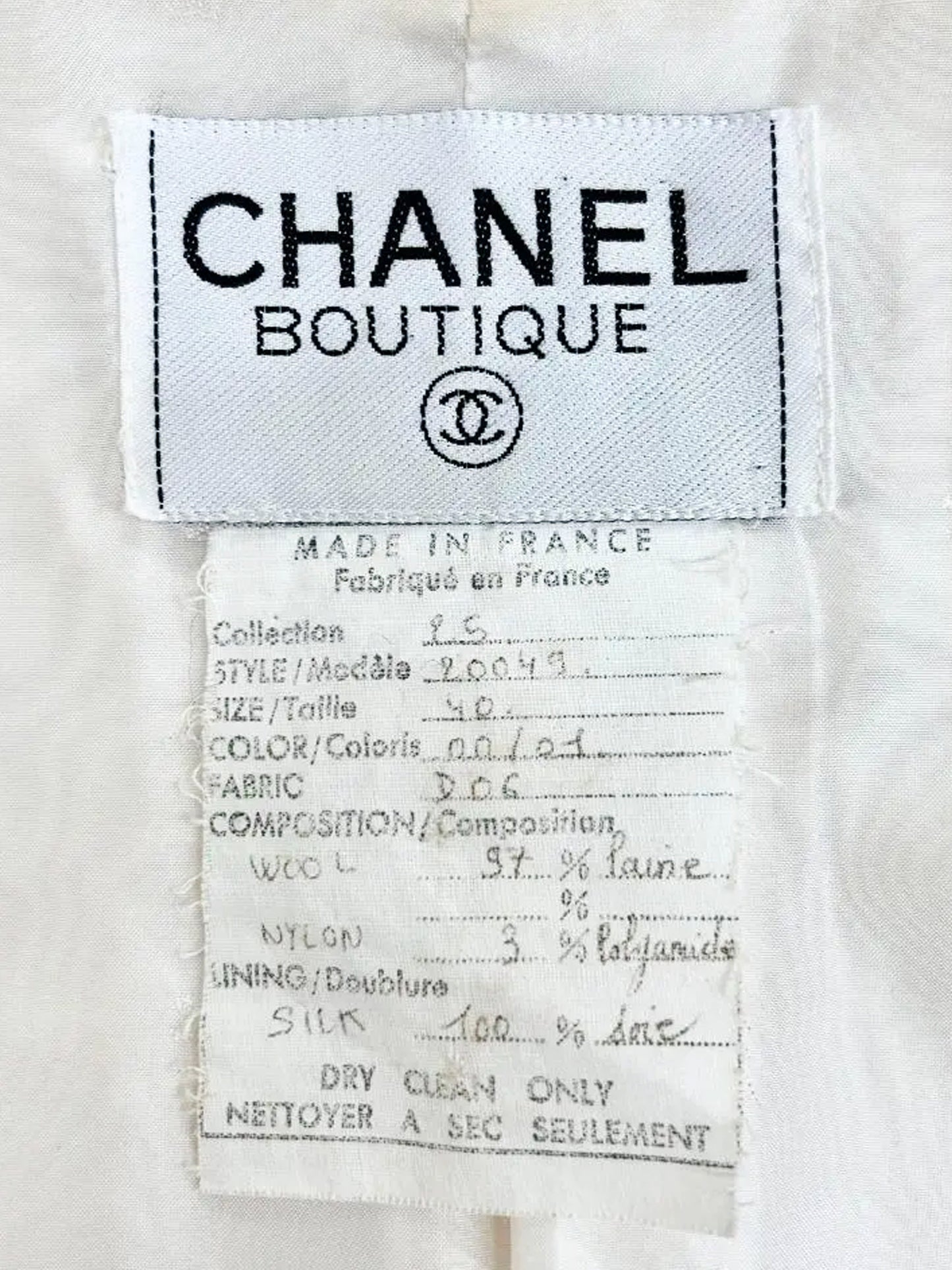 Chanel 1980s Vintage Cream and Navy Wool Blazer