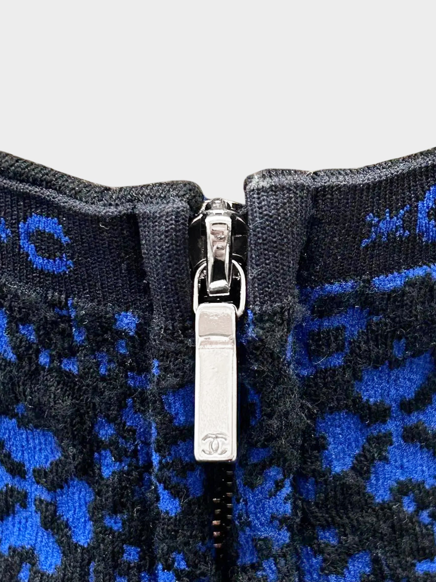 Chanel FW 2021 Black and Blue Coco Neige Knitted Zip-up Jacket