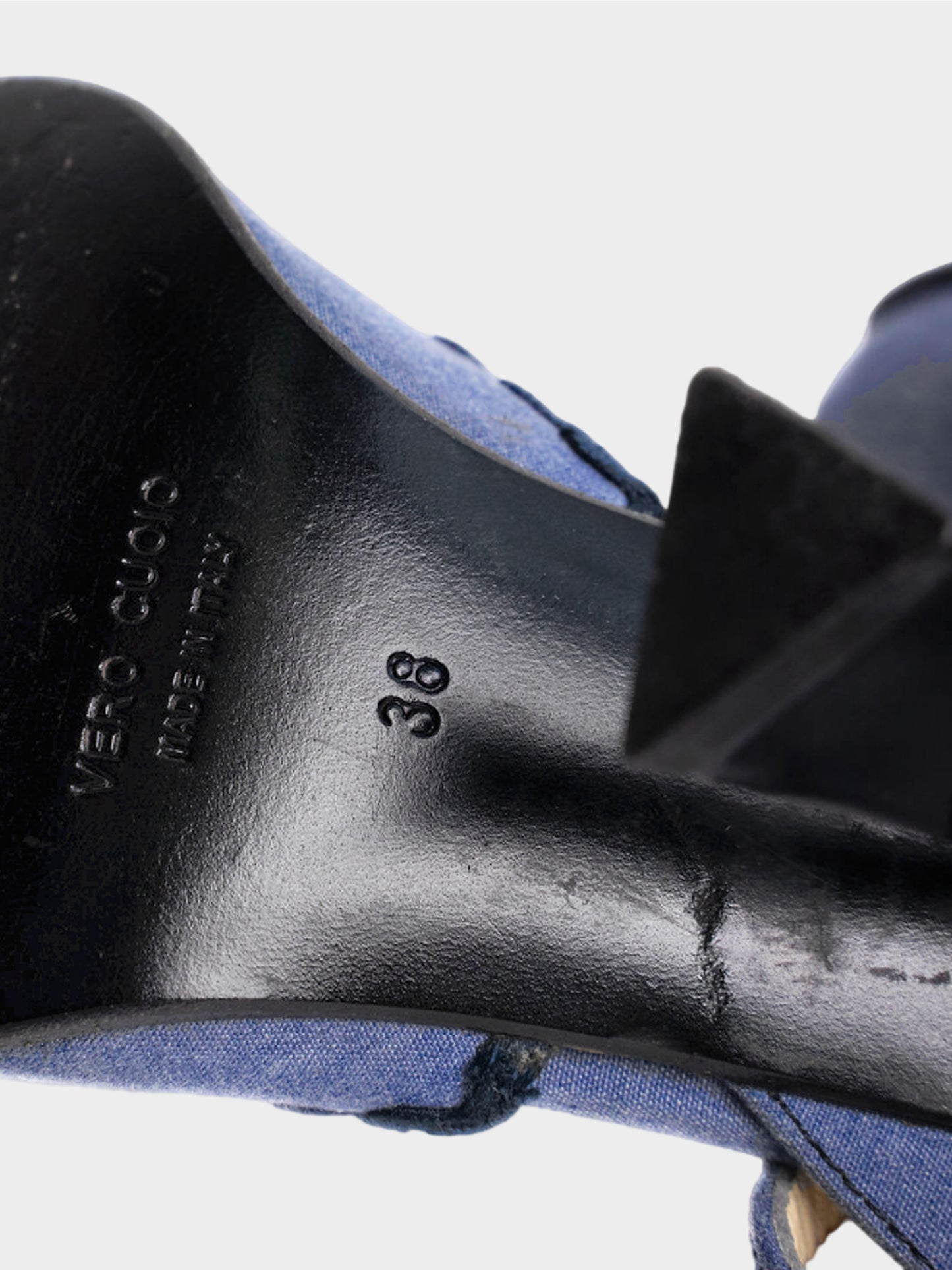 Miu Miu SS 1998 Blue Ripple Detail Heels