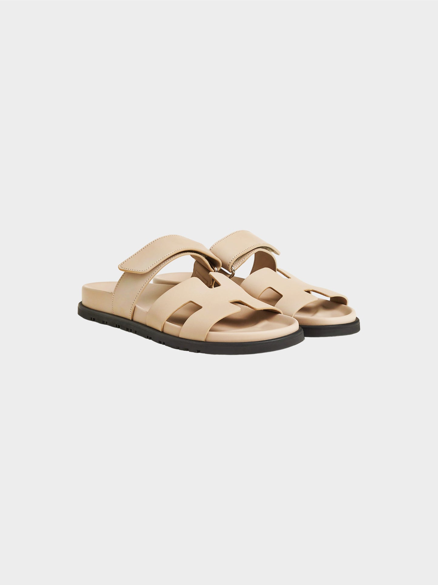 Hermès 2010s Beige Mastic Chypre Leather Sandals
