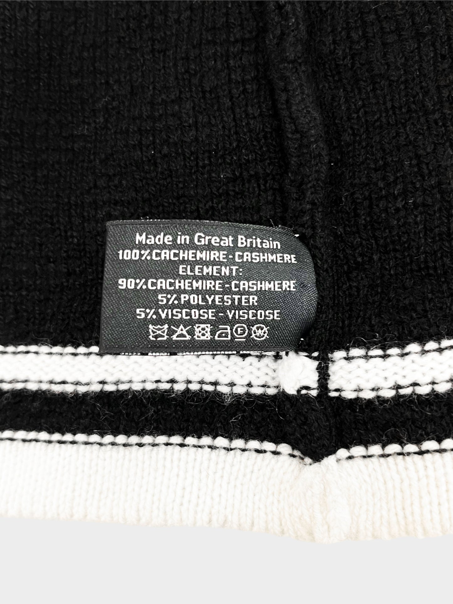 Chanel 2022 Black White and Gold Quilted Cahsmere Beanie