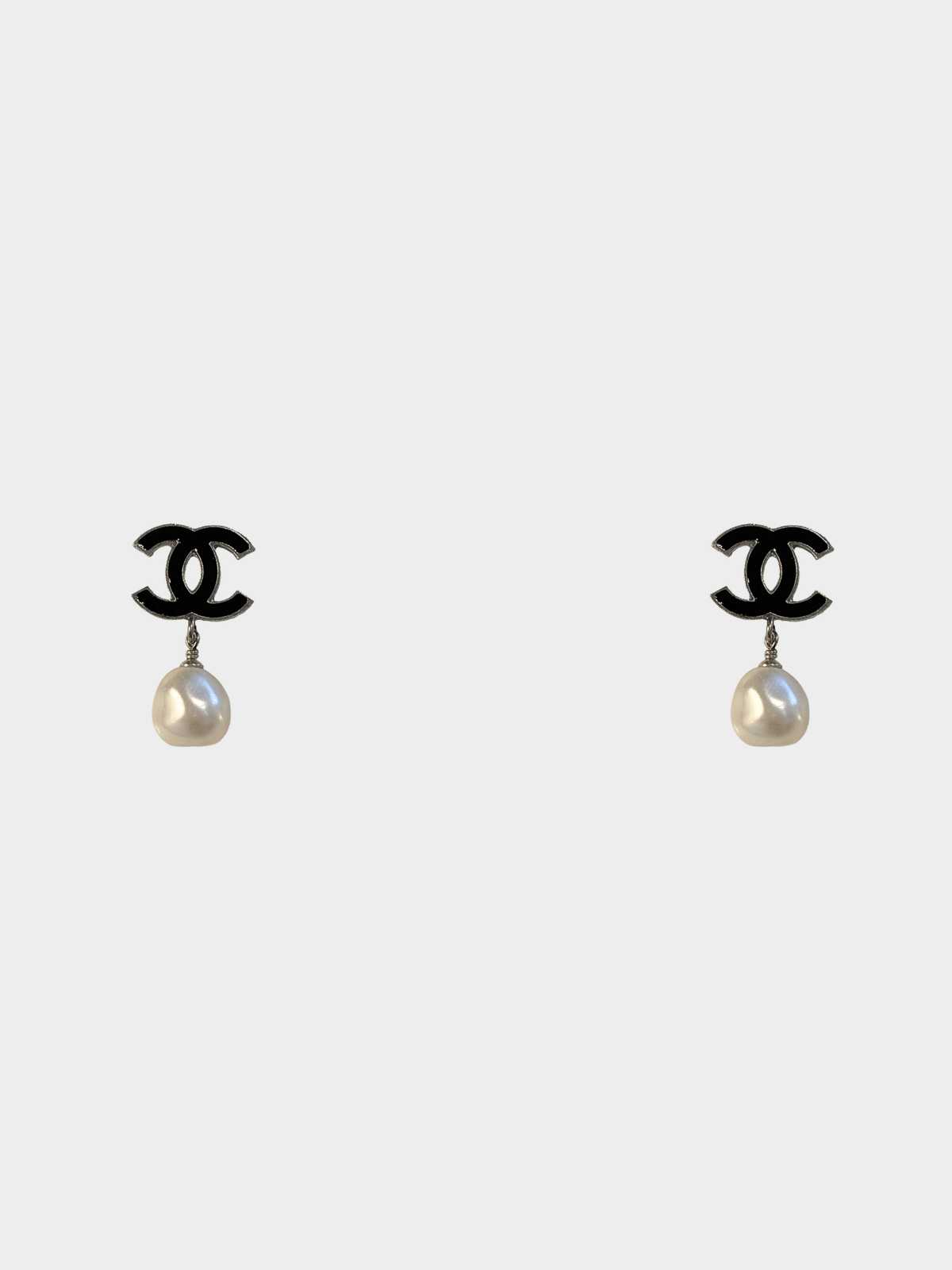 Chanel 2005 Black Gold Pearl COCO Earrings