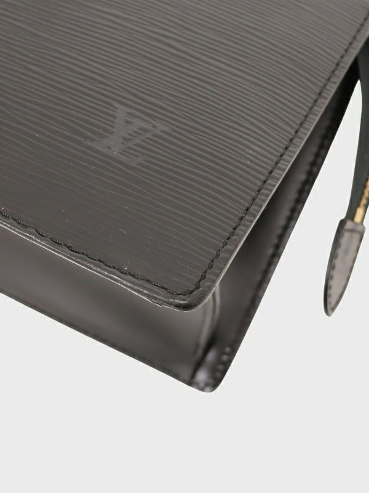 Louis Vuitton 2000s Noir Epi Sac Triangle Bag