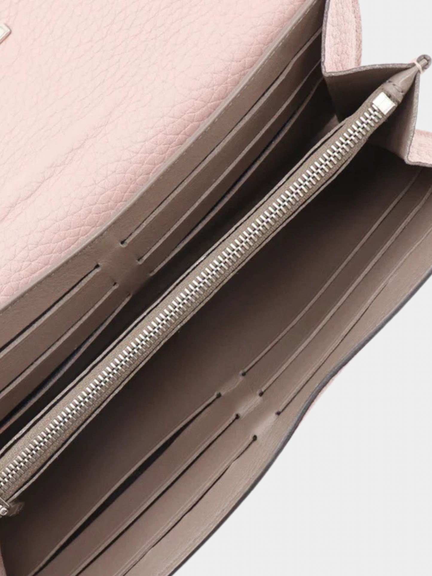 Louis Vuitton 2010s Magnolia Taurillon Clemence Capucines Wallet