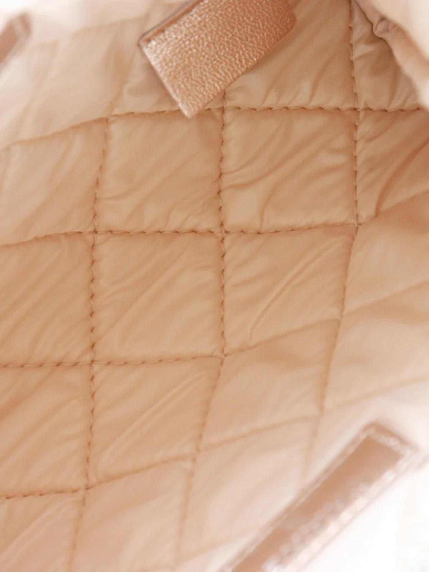 Chanel 2015 Metallic Raspberry Pink Lambskin Matelassé Pouch