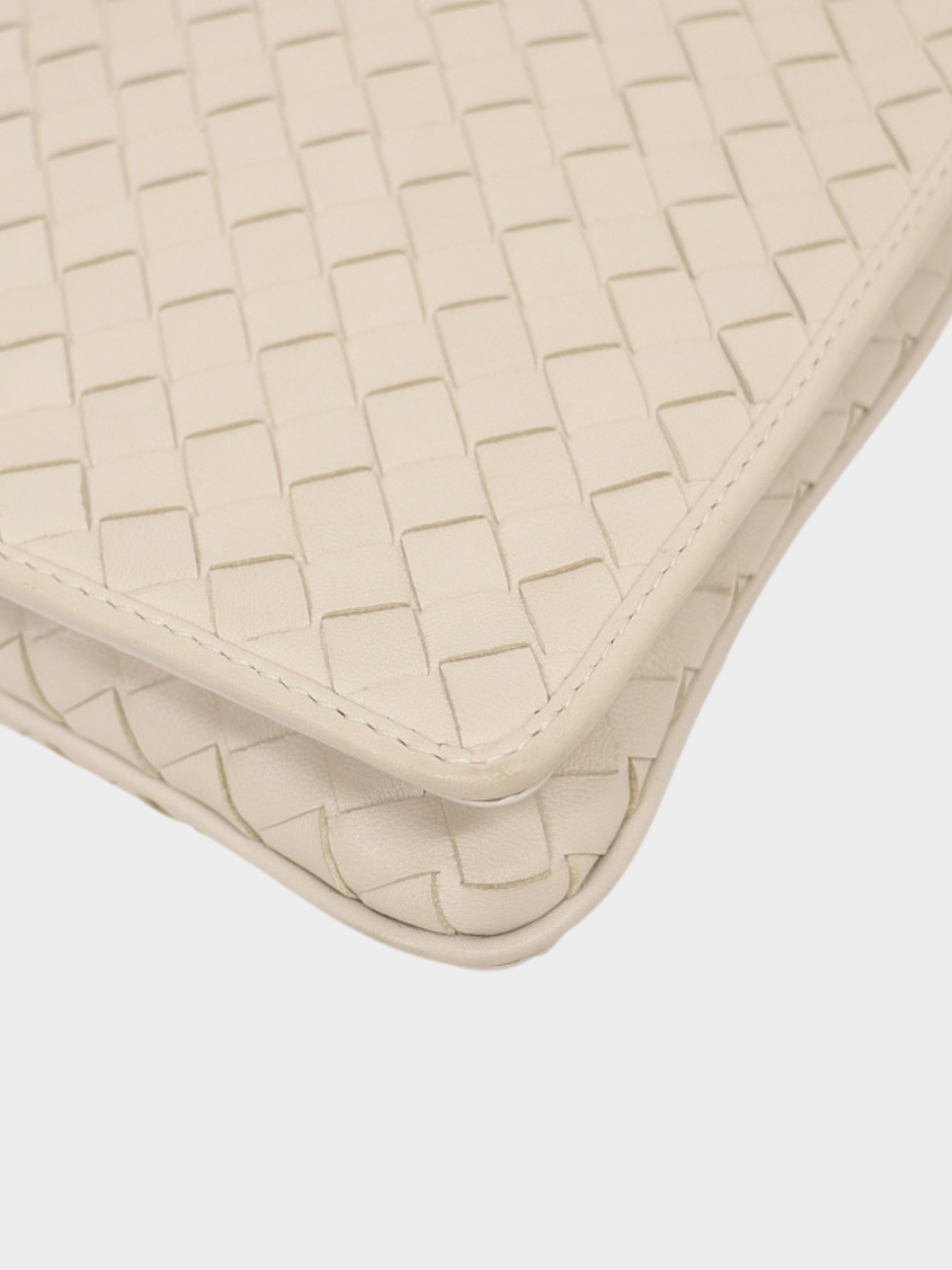 Bottega Veneta 2020s Ivory Leather Intrecciato Shoulder Bag