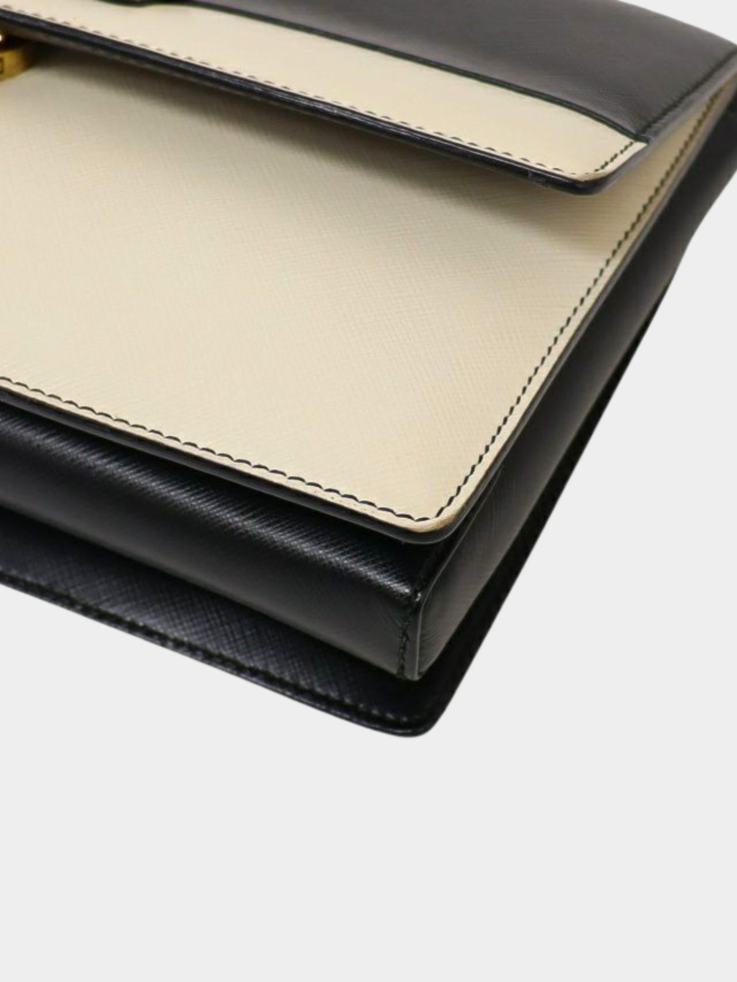 Salvatore Ferragamo 2000s Black White Vara Hardware Leather Chain Shoulder Bag