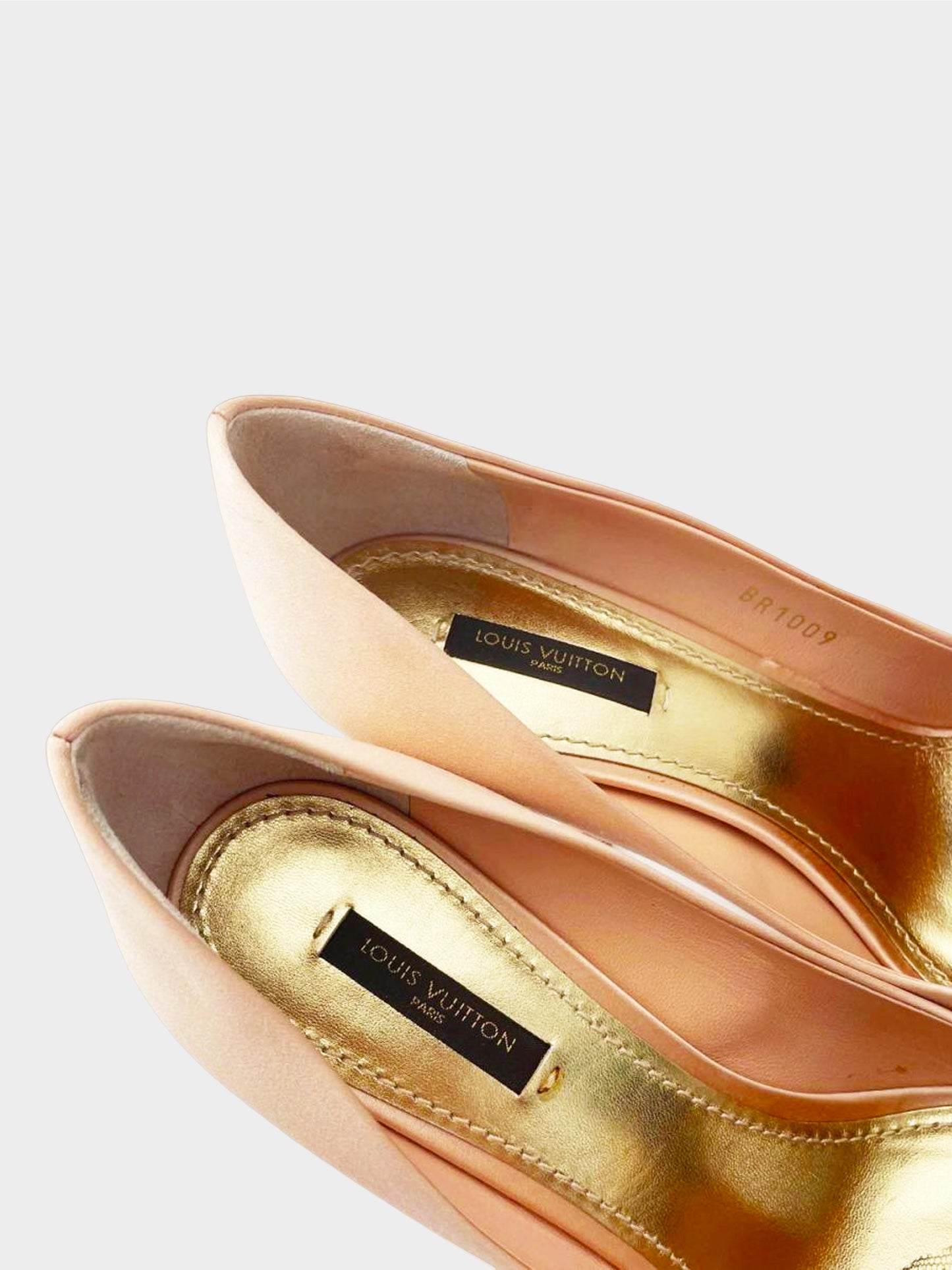 Louis Vuitton 2009 Beige Pink Corsage Peep Toe Satin Pumps