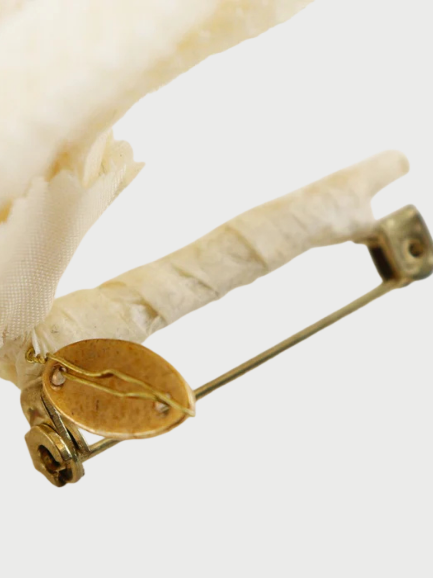 Chanel 2000s White Cotton Camellia Flower Corsage Brooch