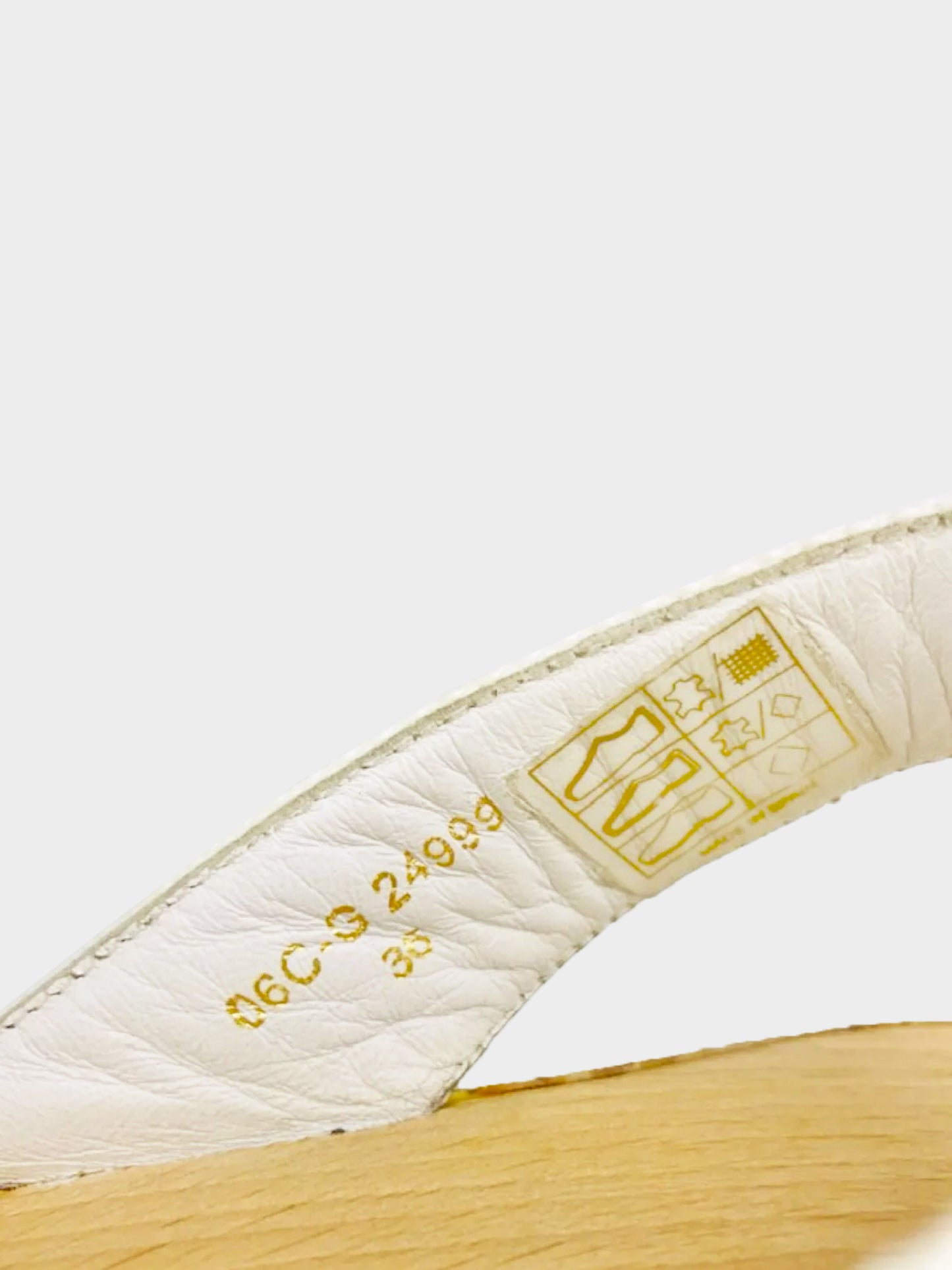 Chanel Sport Mid-2000s White Canvas and Leather Wooden Thong Sandals