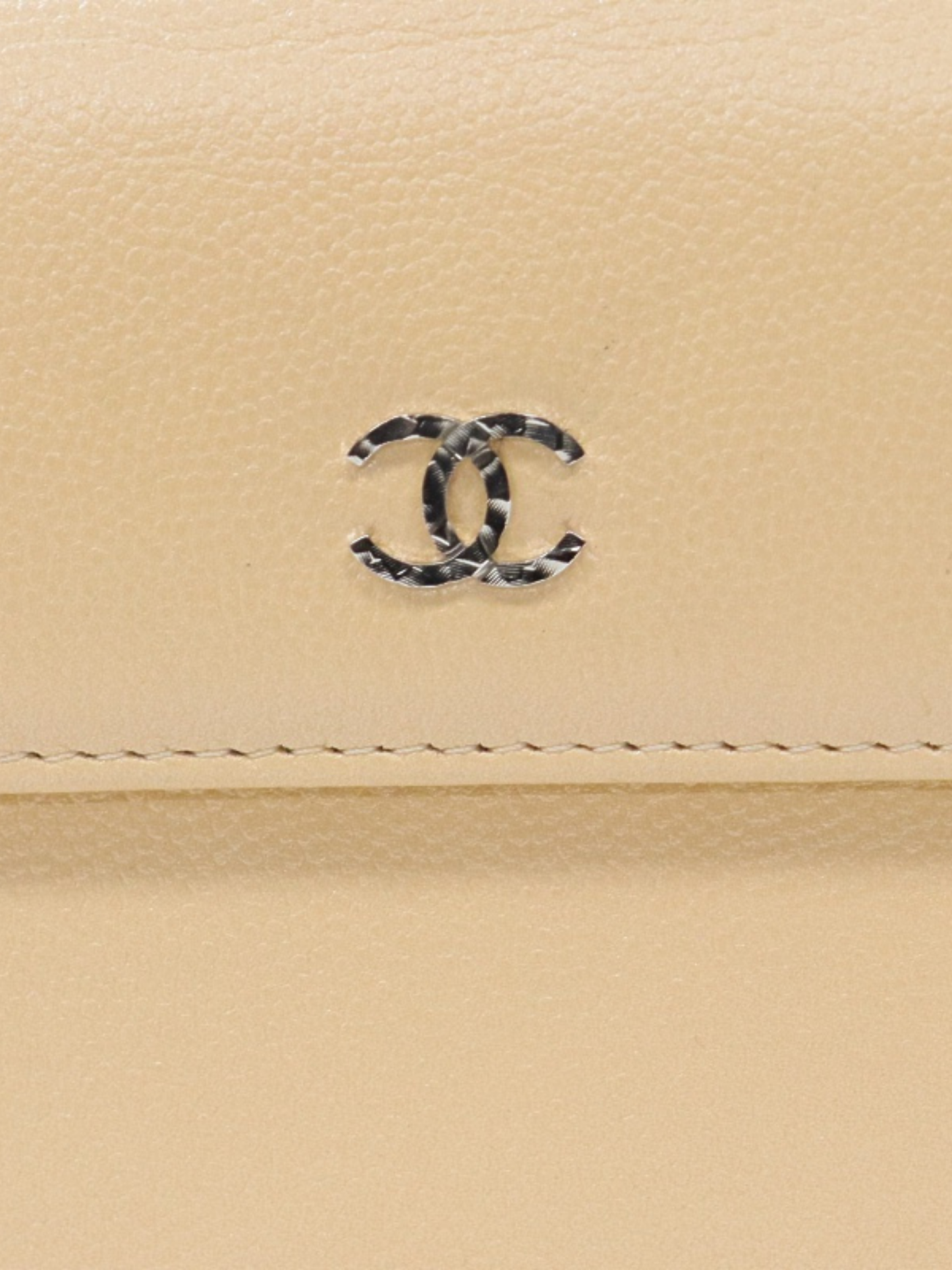 Chanel 2000s Beige Leather COCO Wallet