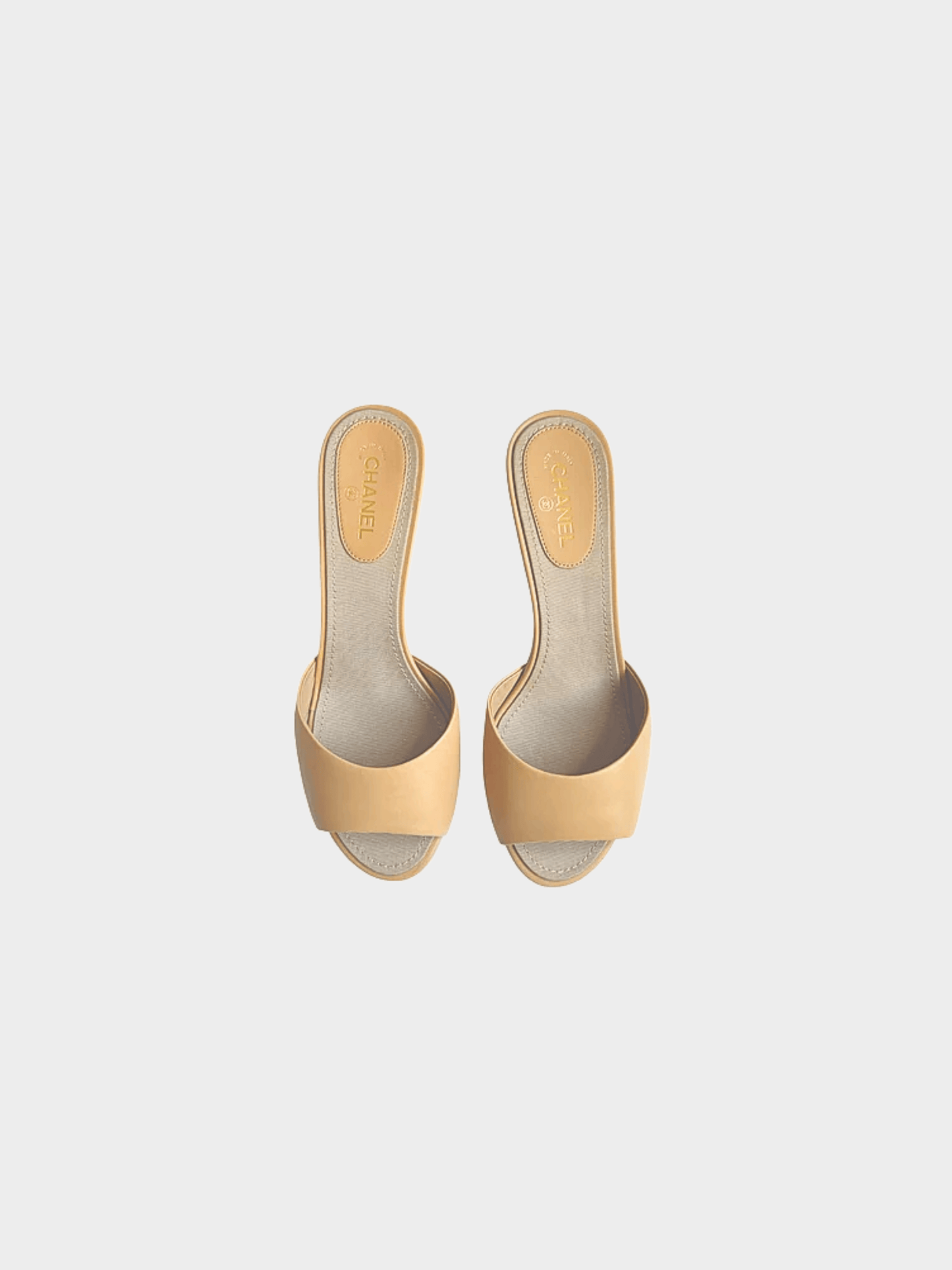 Chanel 2018 Nude Interlocking CC Logo Leather Mules