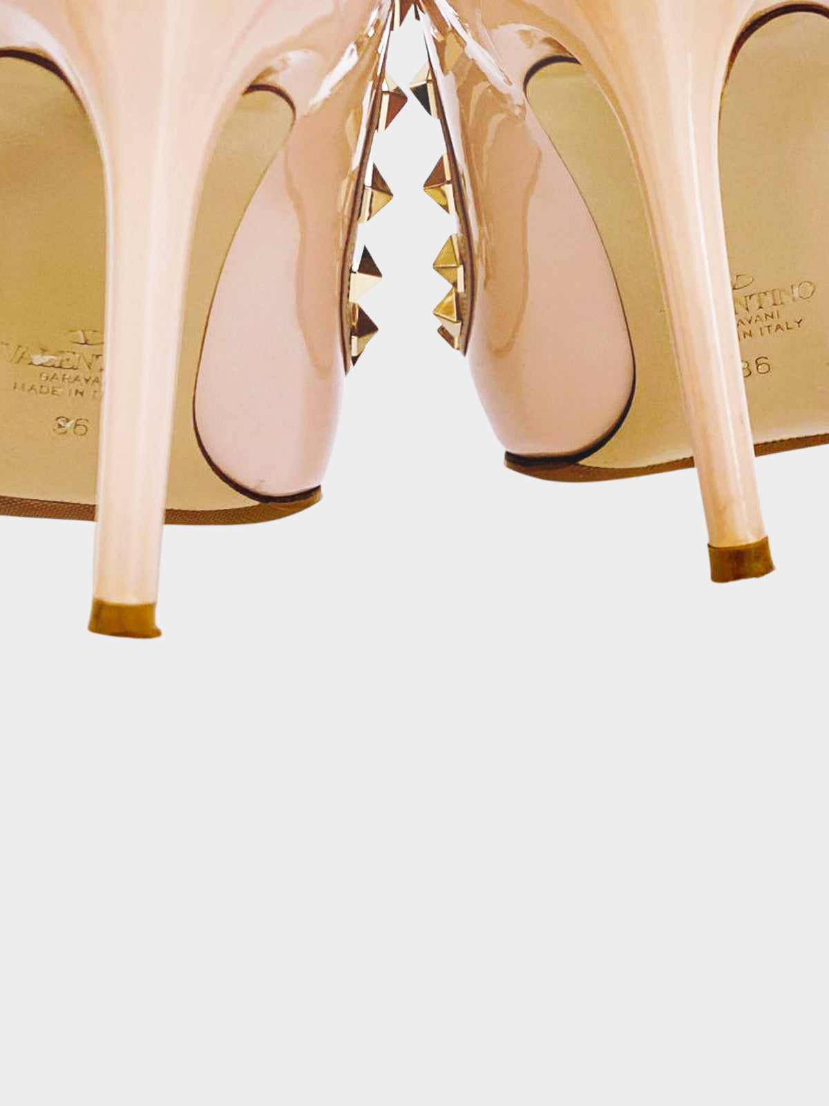 Valentino 2010s Beige Pink Patent Leather Rockstud Pumps