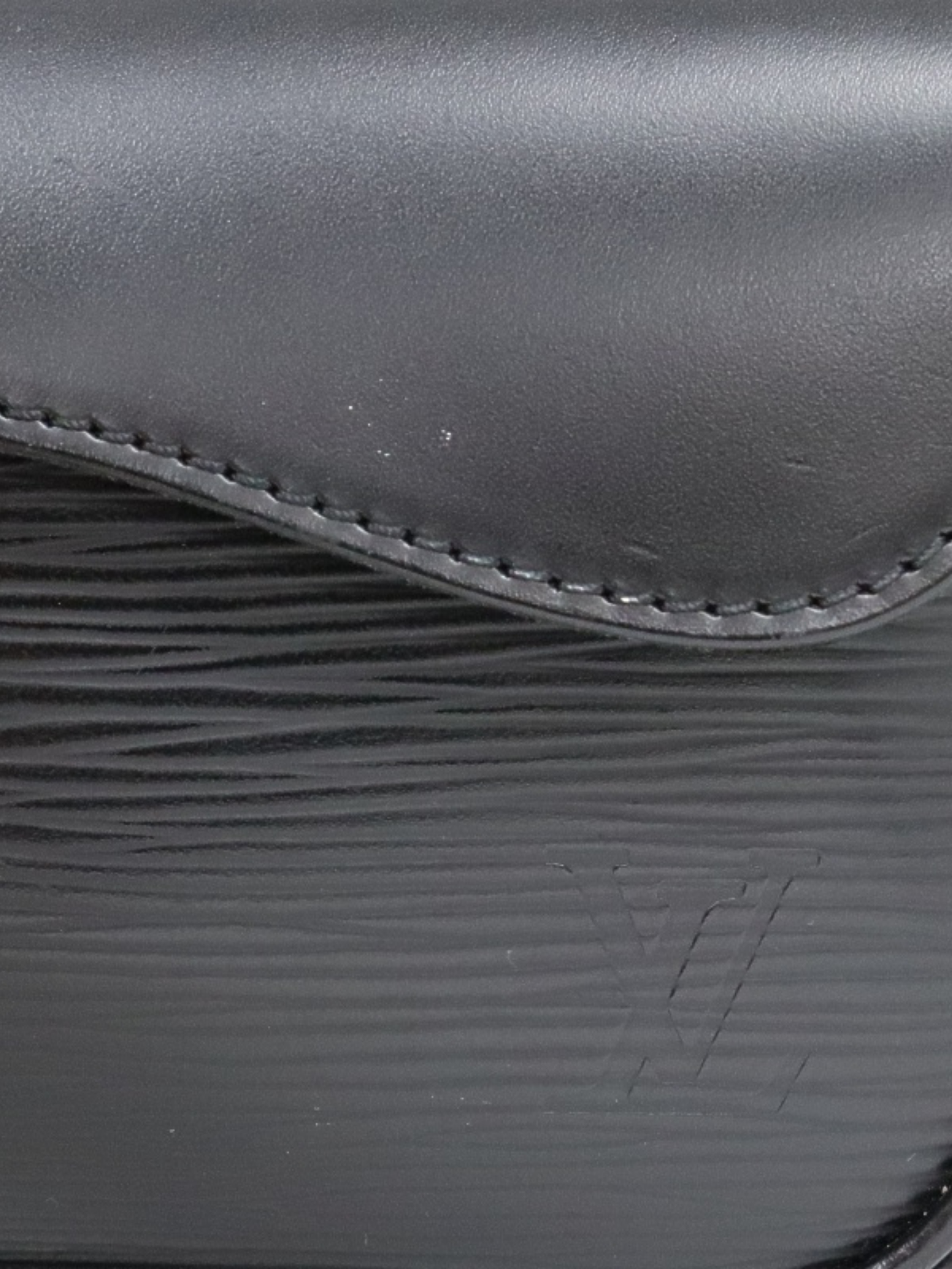Louis Vuitton 2010s Black Epi Leather Pochette Montaigne