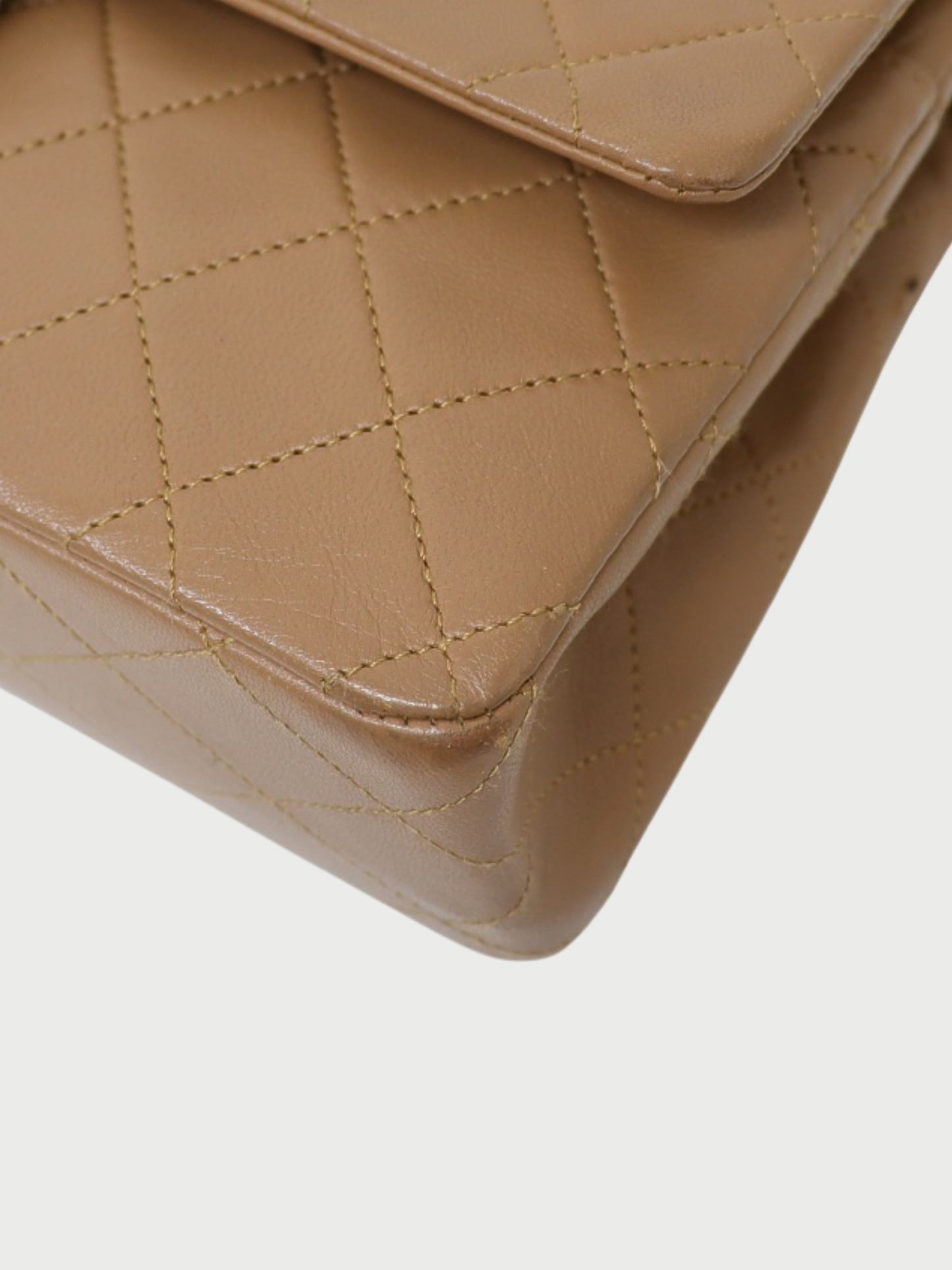 Chanel 1990-1991 Beige Leather Matelassé Double Flap Chain Shoulder Bag