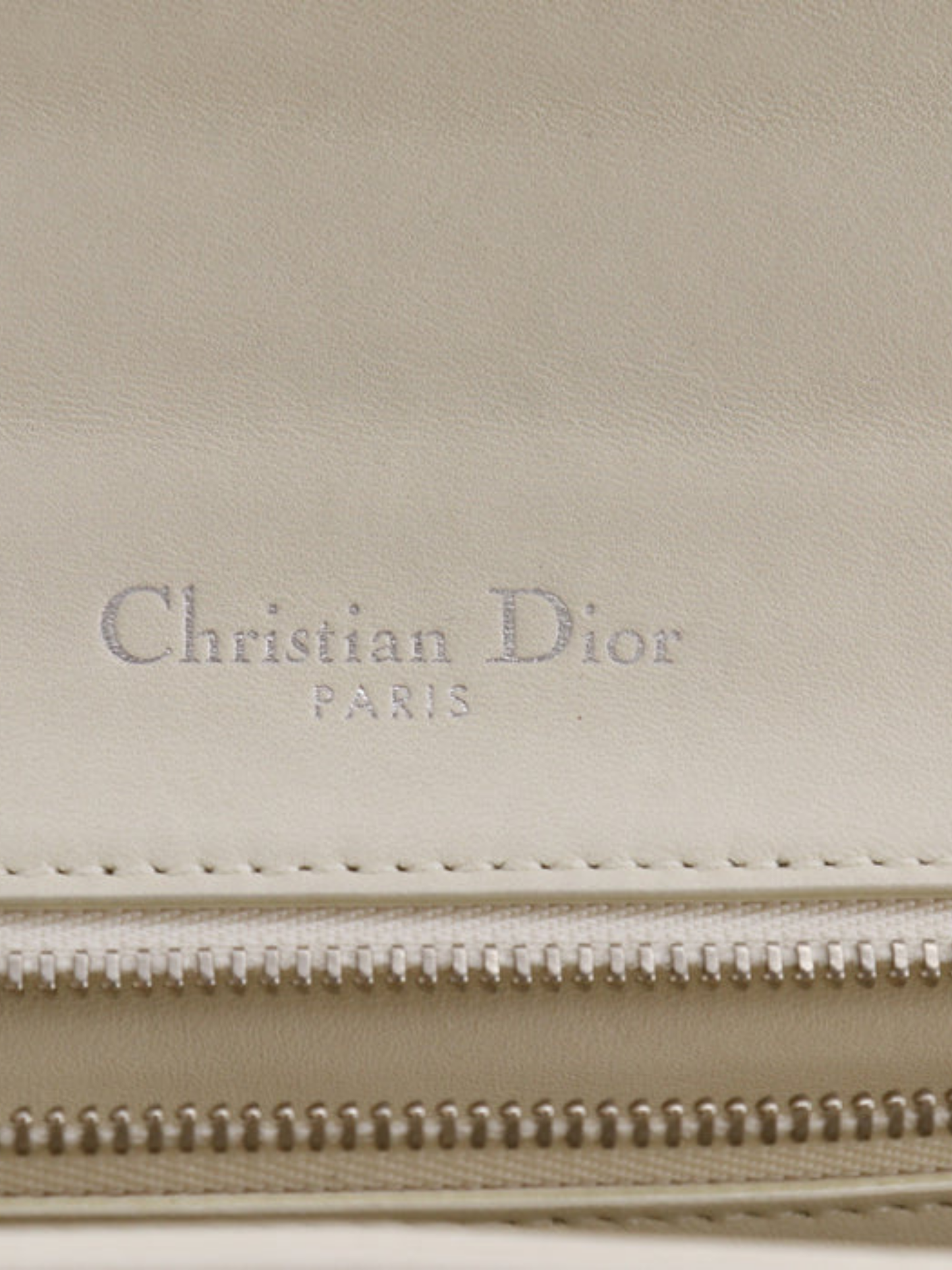 Christian Dior 2010s White Cannage Calfskin Diorama Large Chain Shoulder Bag