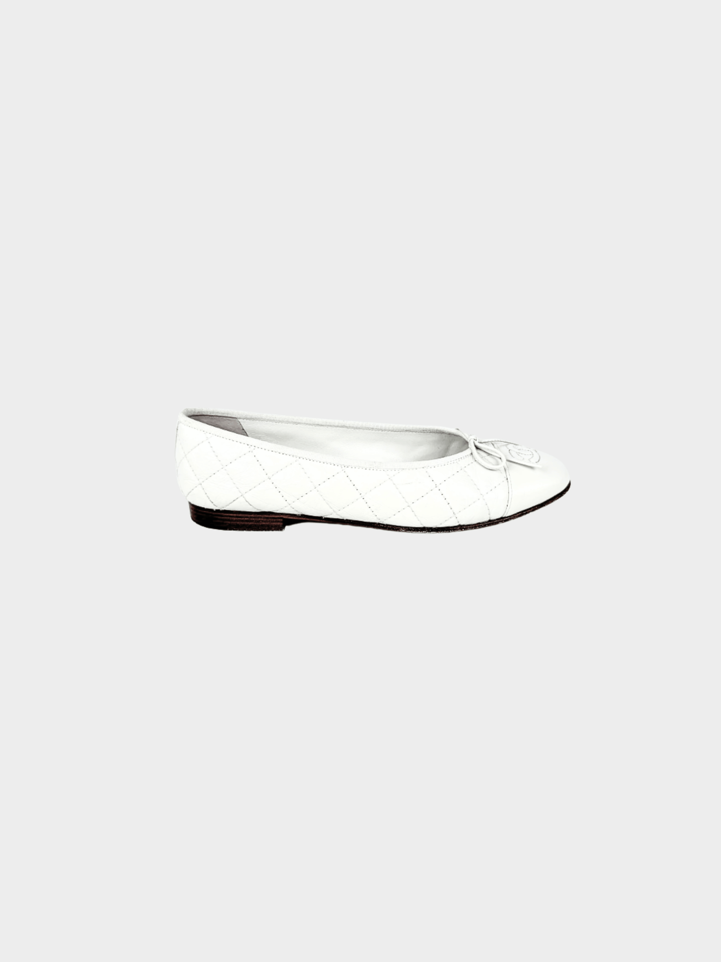 Chanel 2010s White Leather Quilted CC Ballet Flats