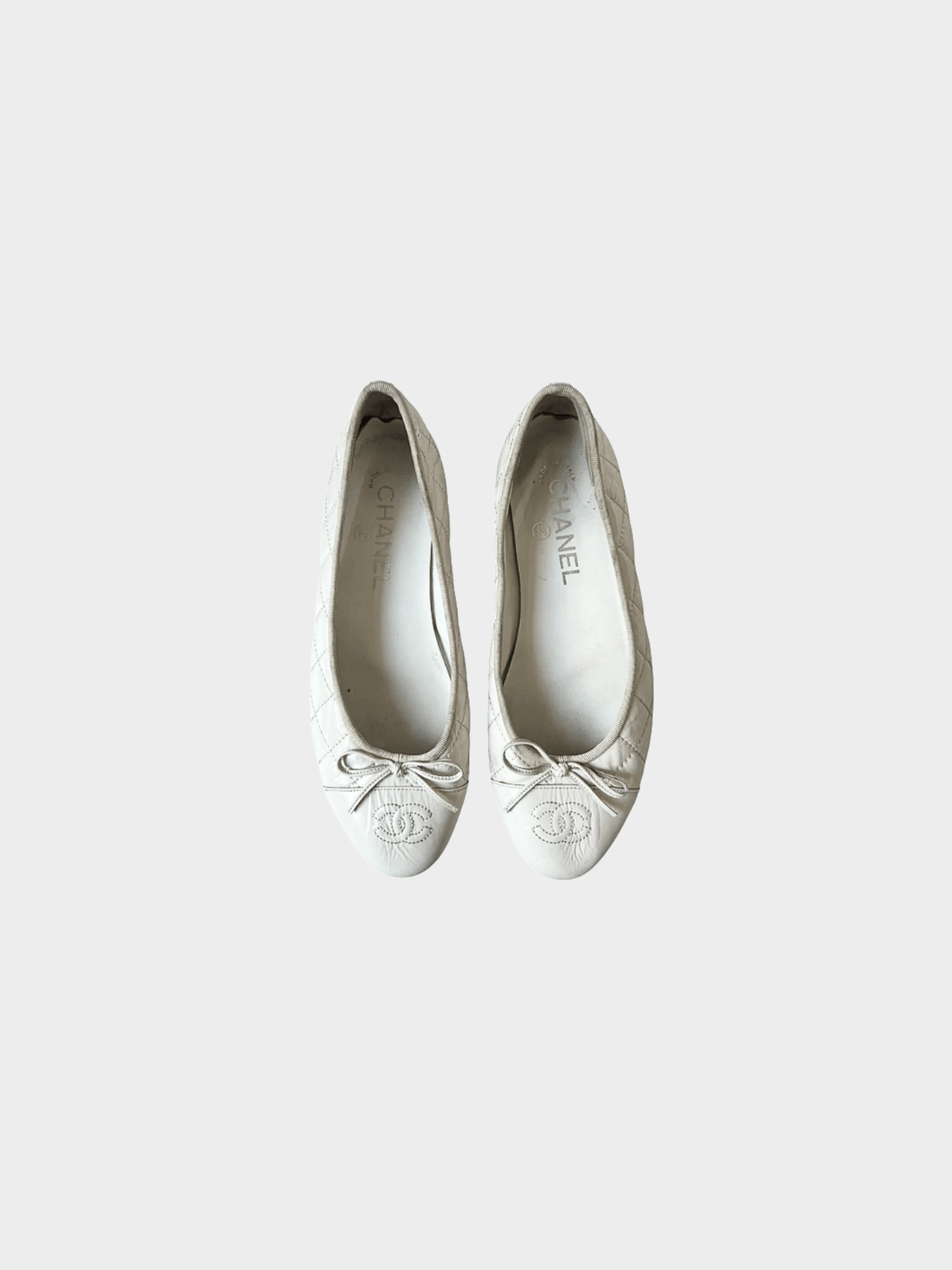 Chanel 2010s White Leather Quilted CC Ballet Flats