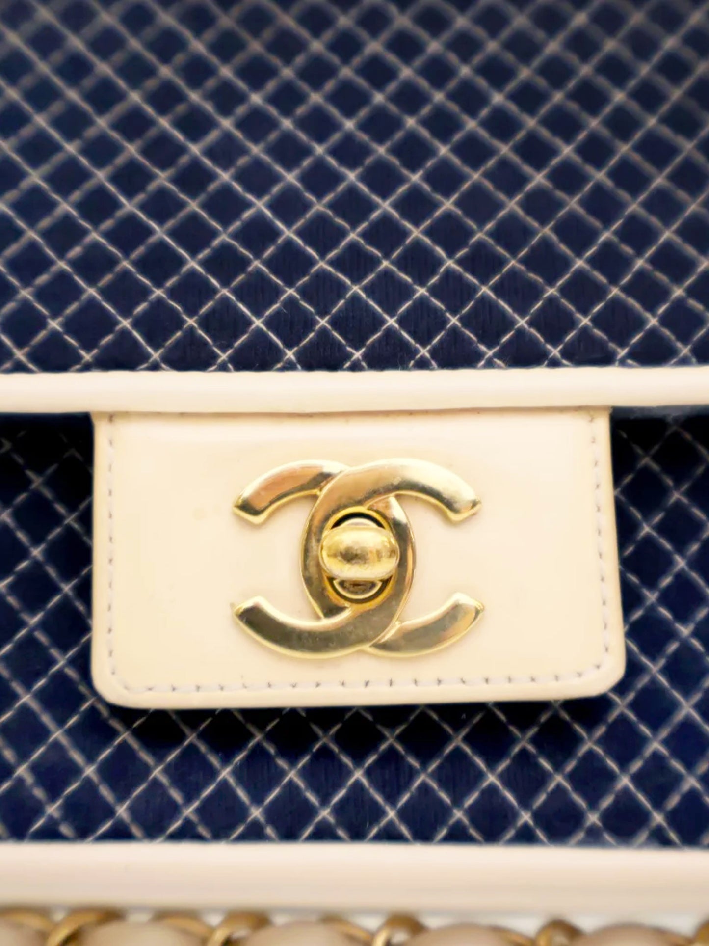 Chanel 2002-2003 Navy and Cream Quilted Jersey Flap