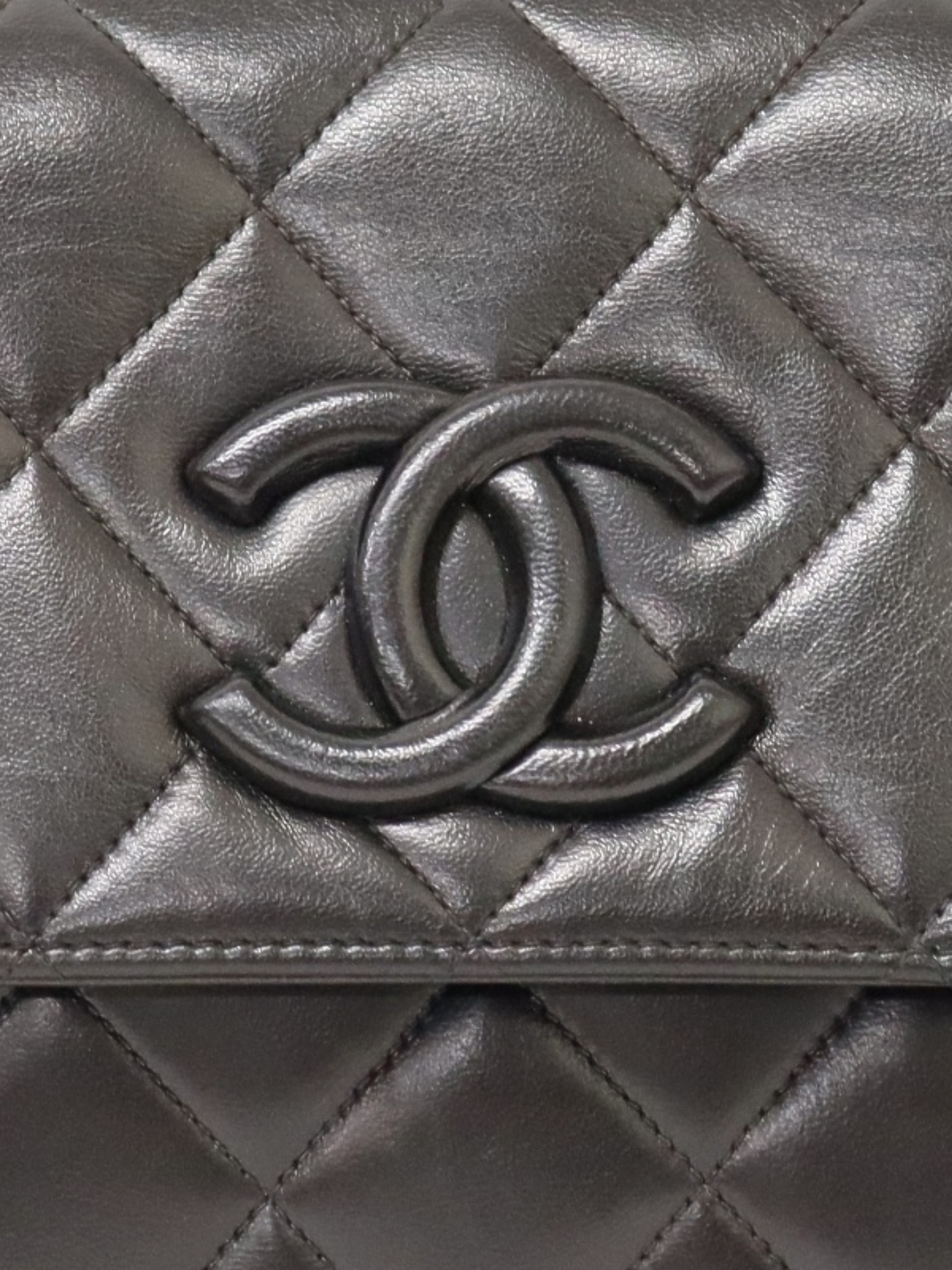 Chanel 1992-1994 Black Leather Matelassé Shoulder Bag