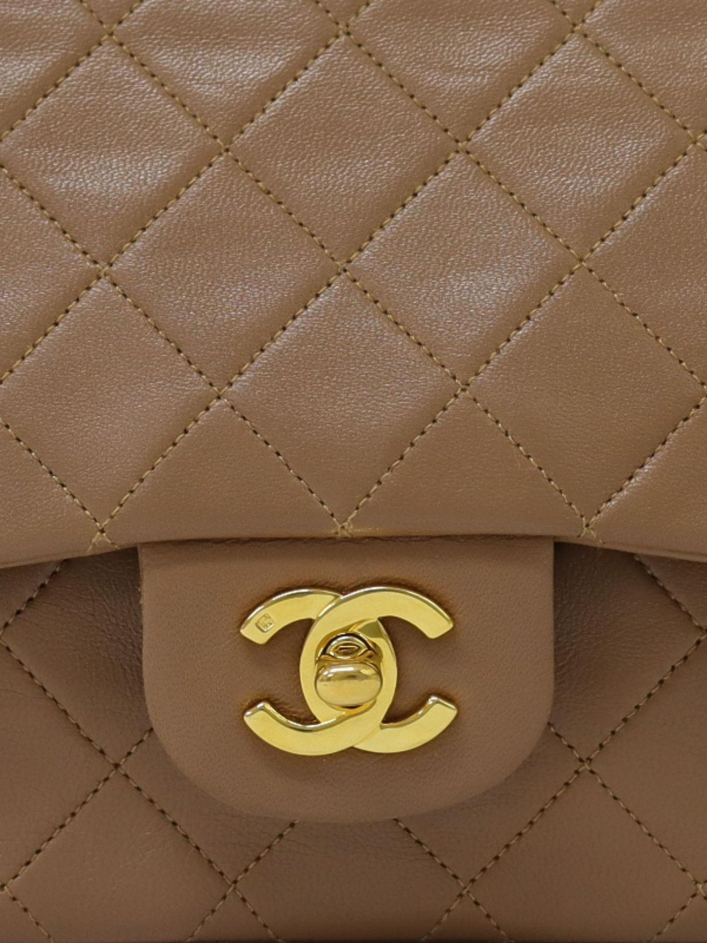 Chanel 1990-1991 Beige Leather Matelassé Double Flap Chain Shoulder Bag